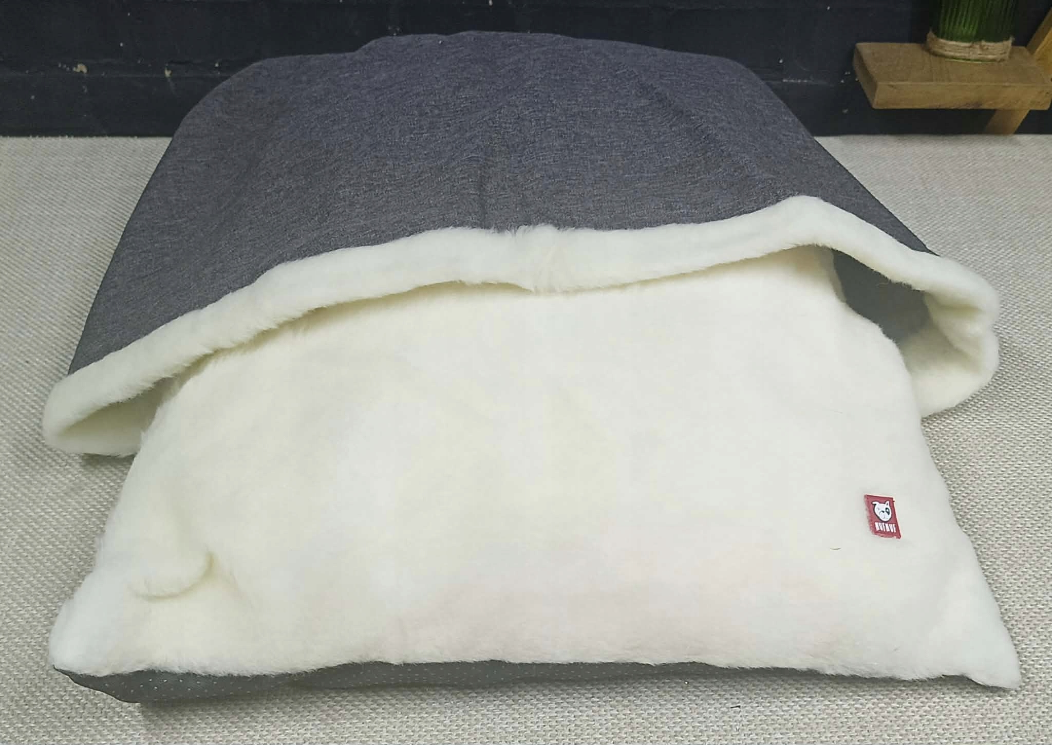 Levně pelíšek pro psa NufNuf kapsa polštář pro psa kočku M