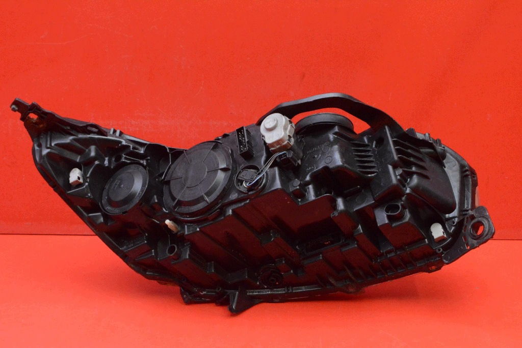 REFLEKTOR left light front lens EU 9689037880 CITROEN C5 II X7 III