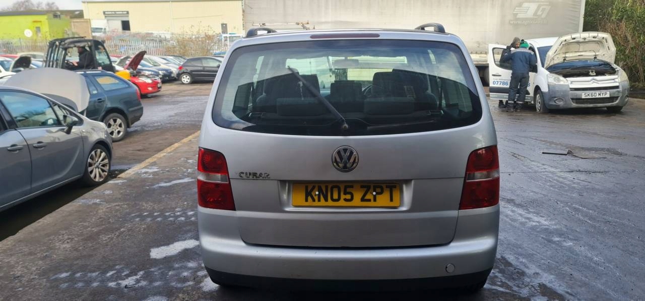 light third brake light Volkswagen Touran 2005 1T0945097A