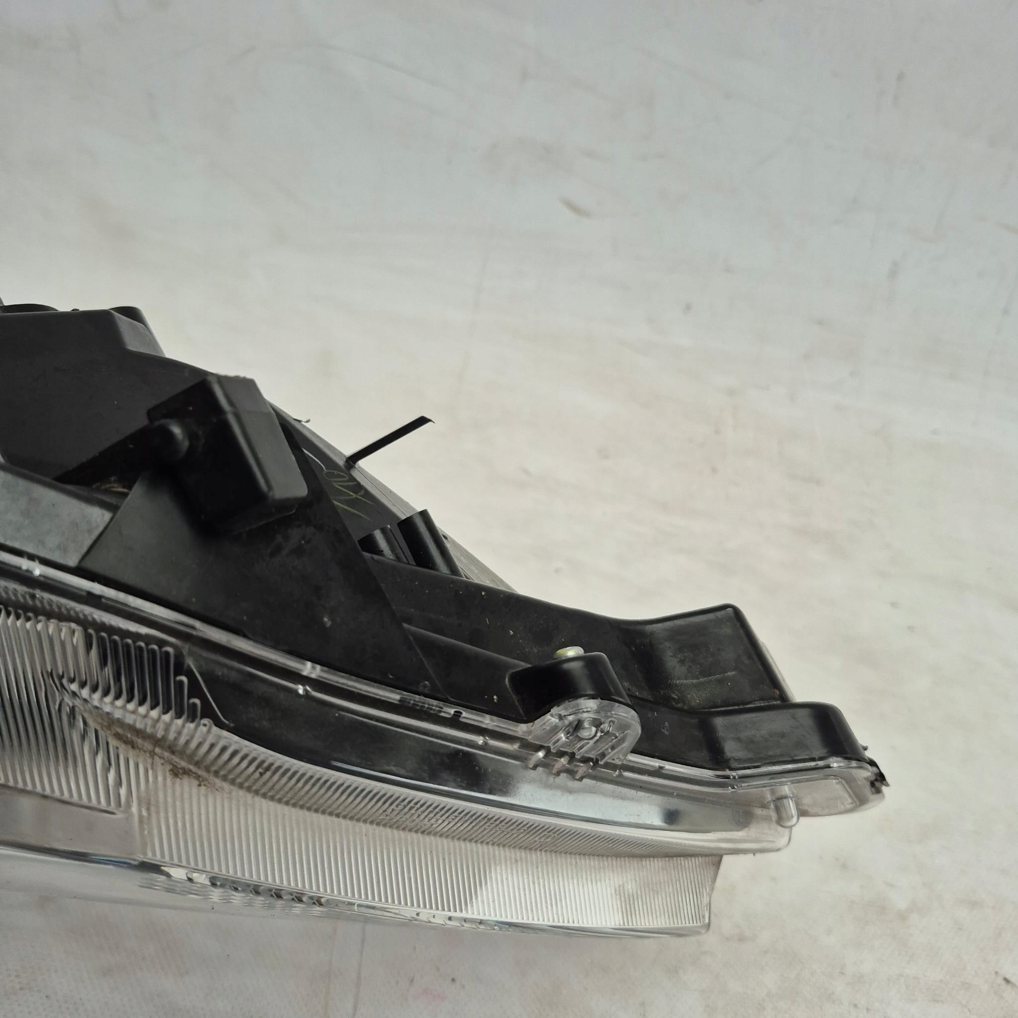 MITSUBISHI SPACE STAR II 2 LIFT 19-24 light front front right