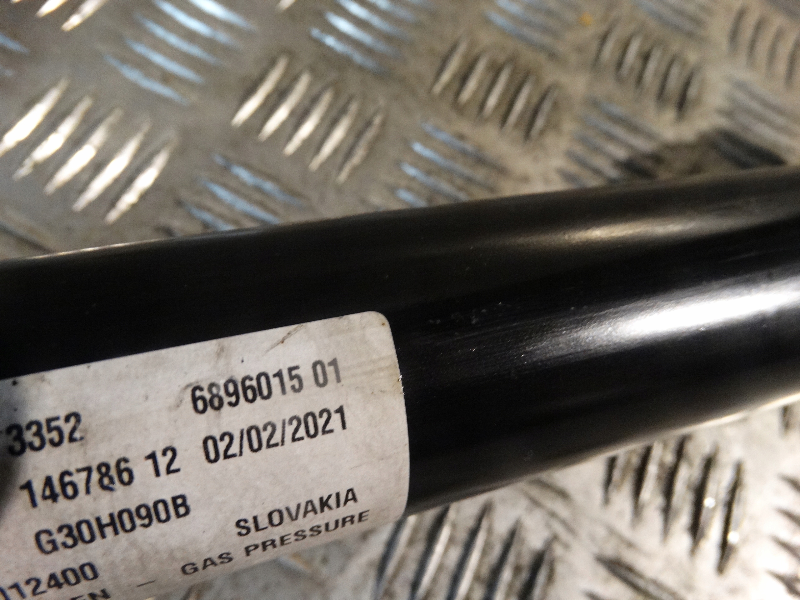 IDEALNY shock absorber rear BMW G30 LIFT 1 9