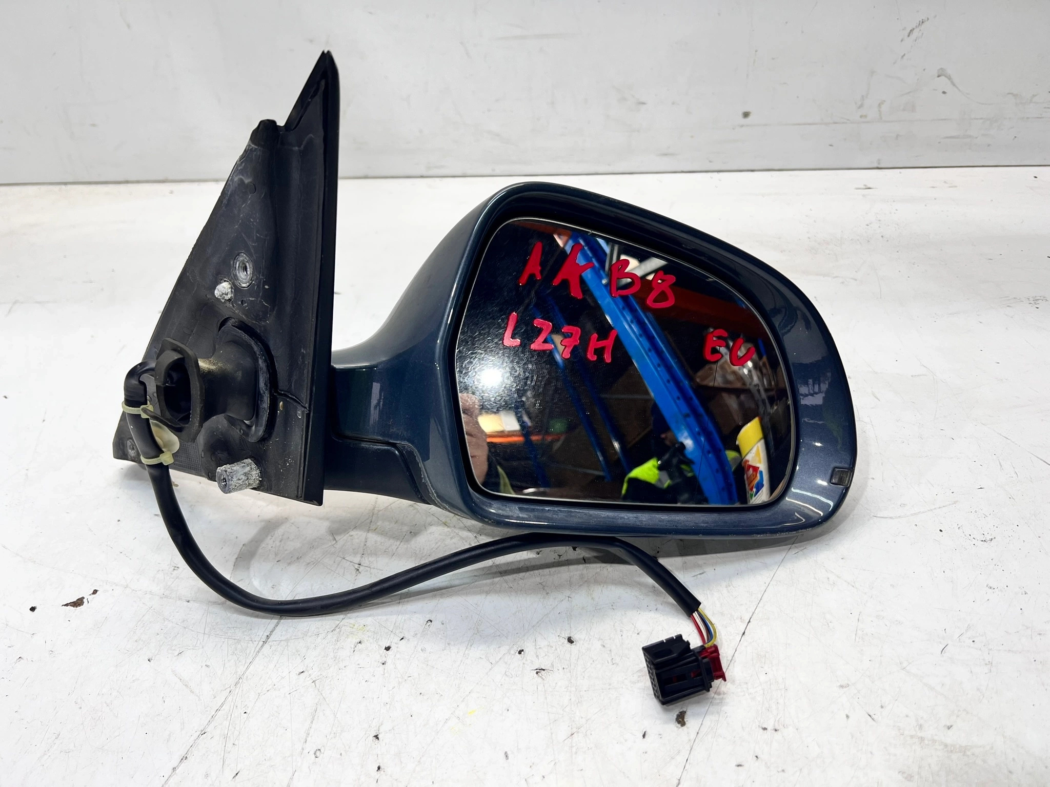 mirror exterior right AUDI A4 B8 LZ7H EU 6 PIN
