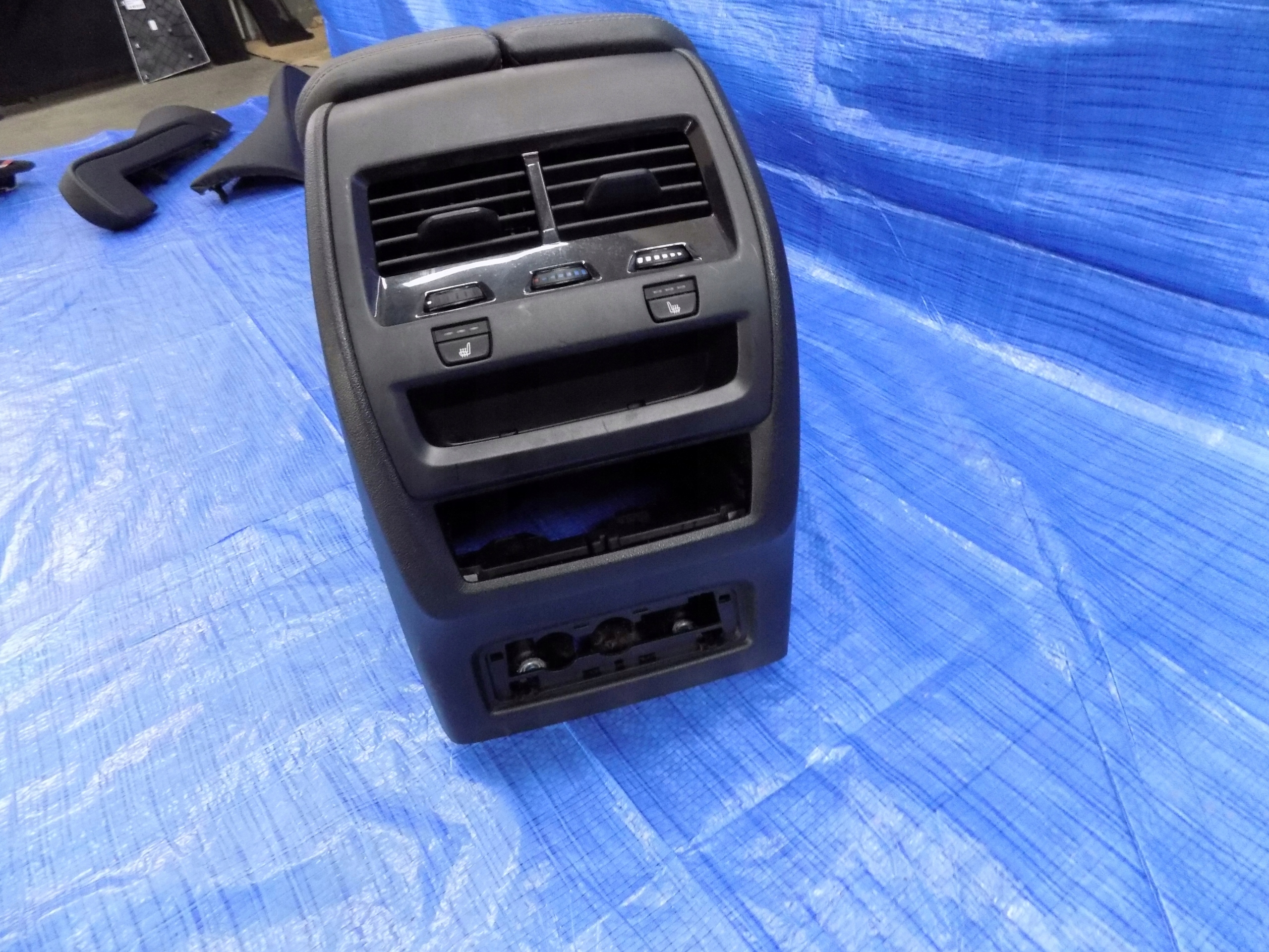 TUNEL central armrest BMW X5 G05 45E 20R