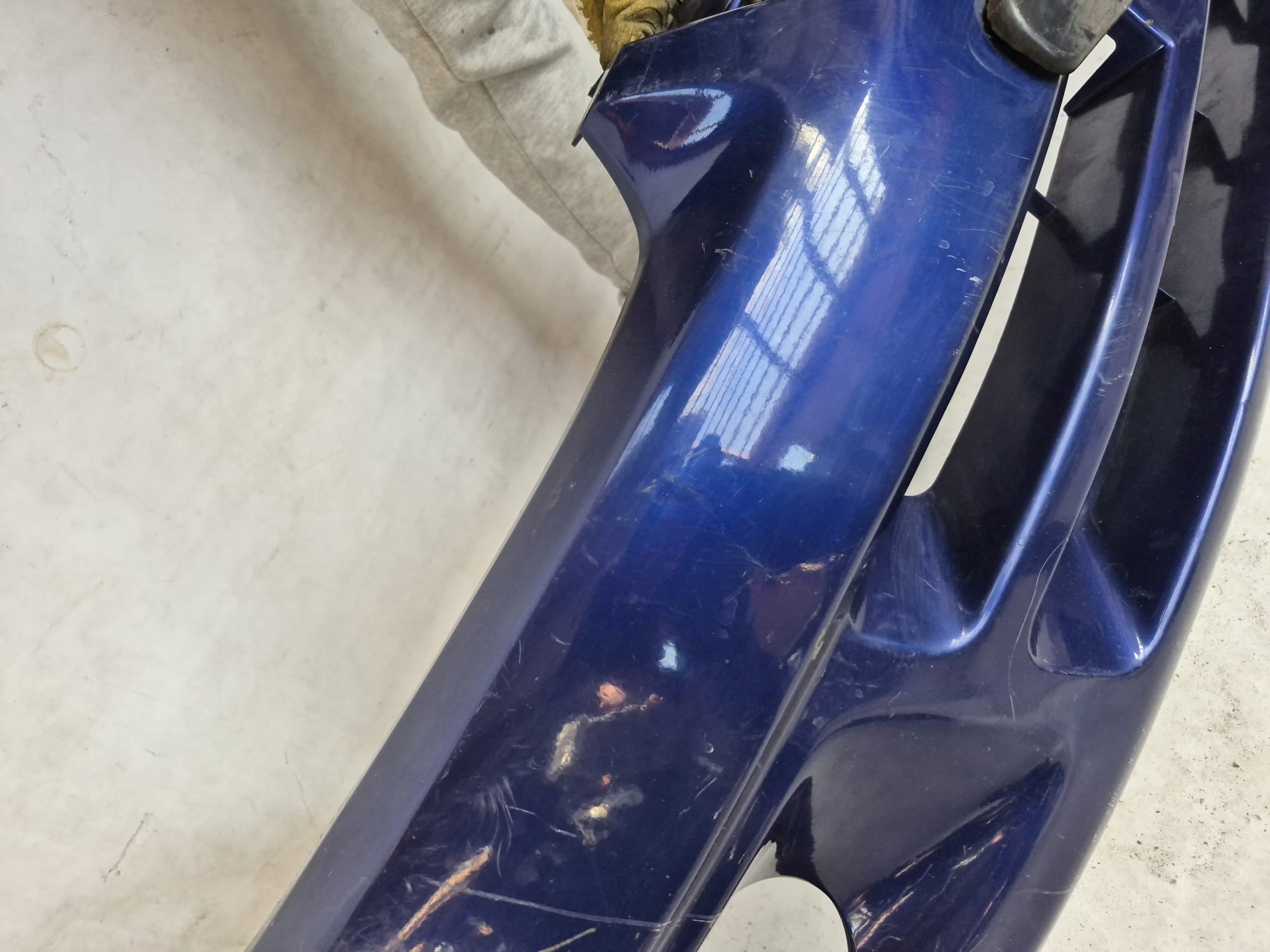 MITSUBISHI COLT V 5 LIFT 00-03 bumper front front