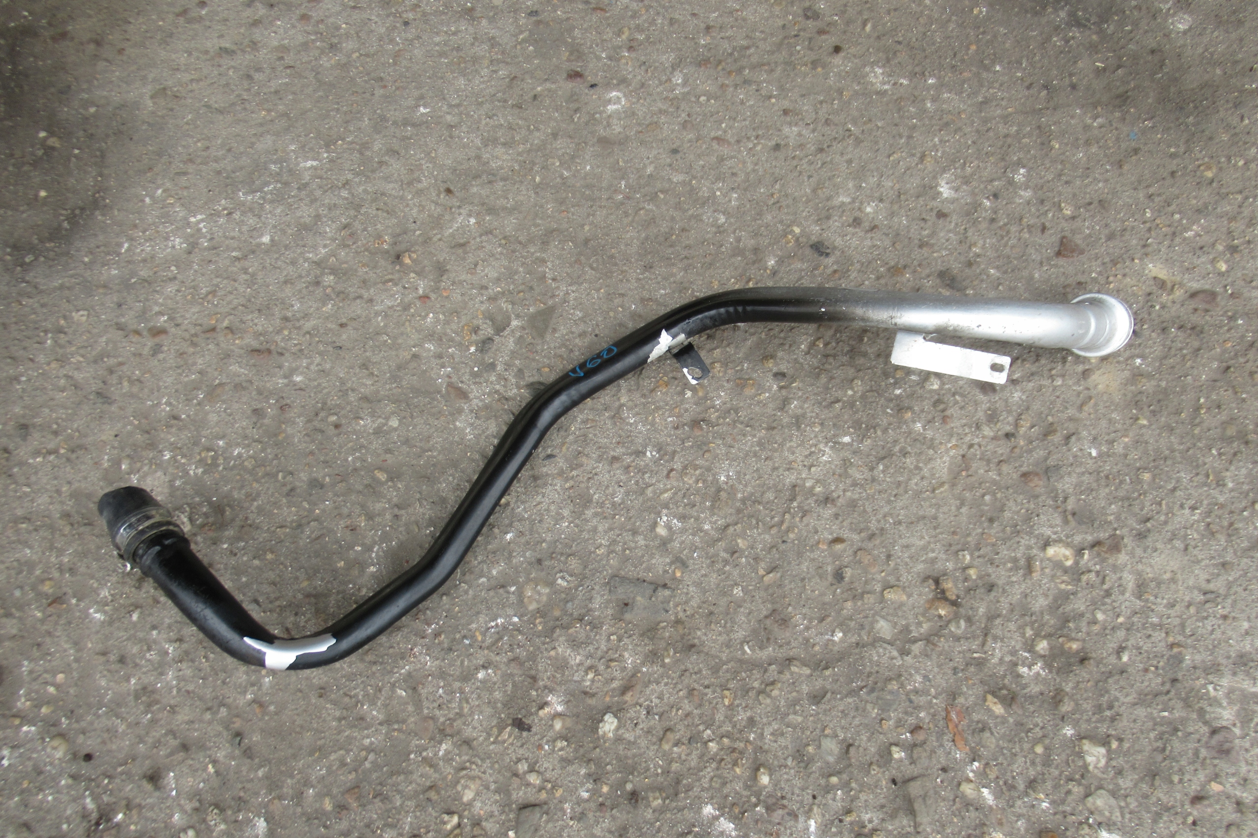 VOLVO V60 rohr Tankklappe 31392650