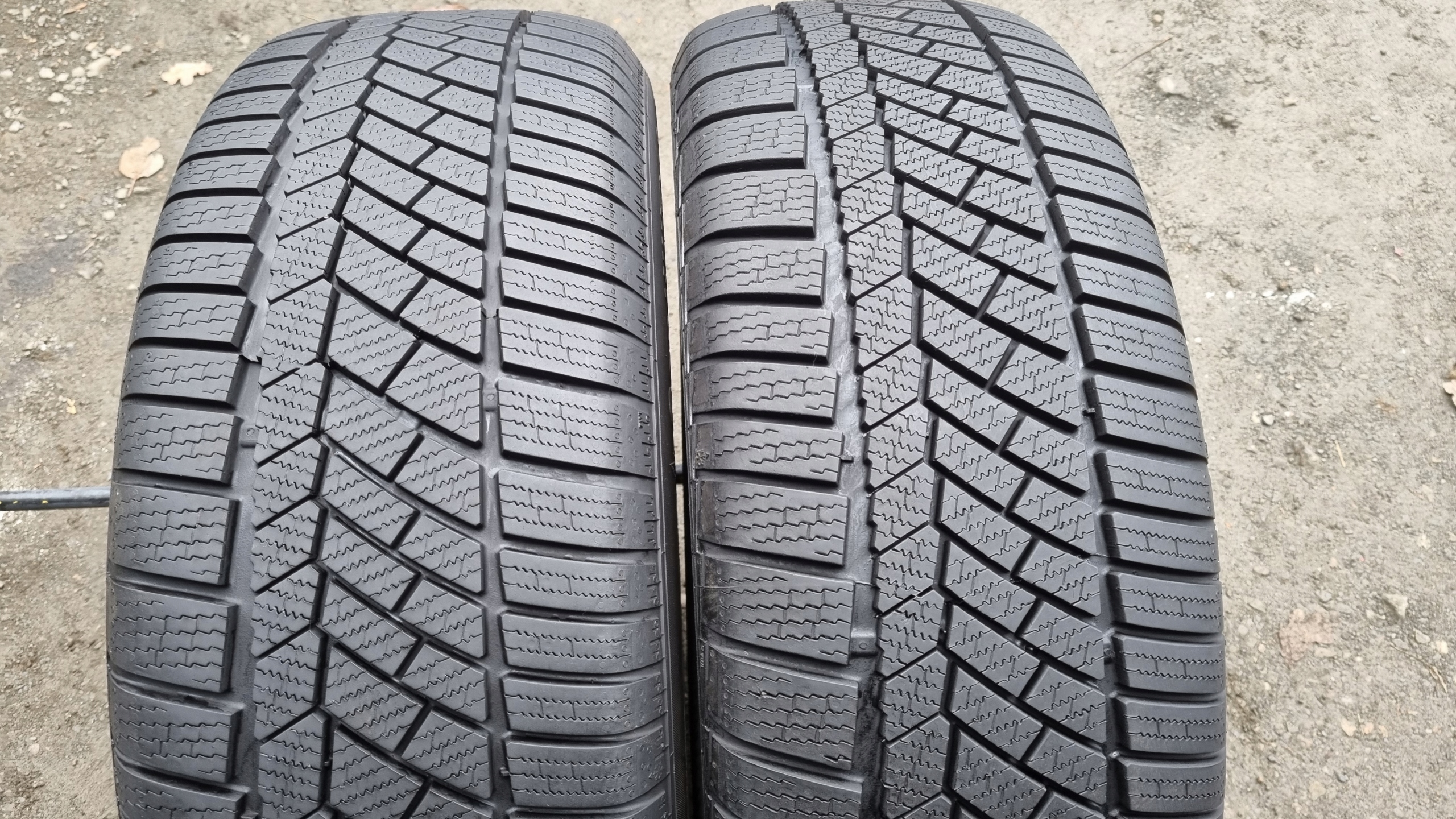 CONTINENTAL CONTIWINTER TS 830 P NO 235 60 18