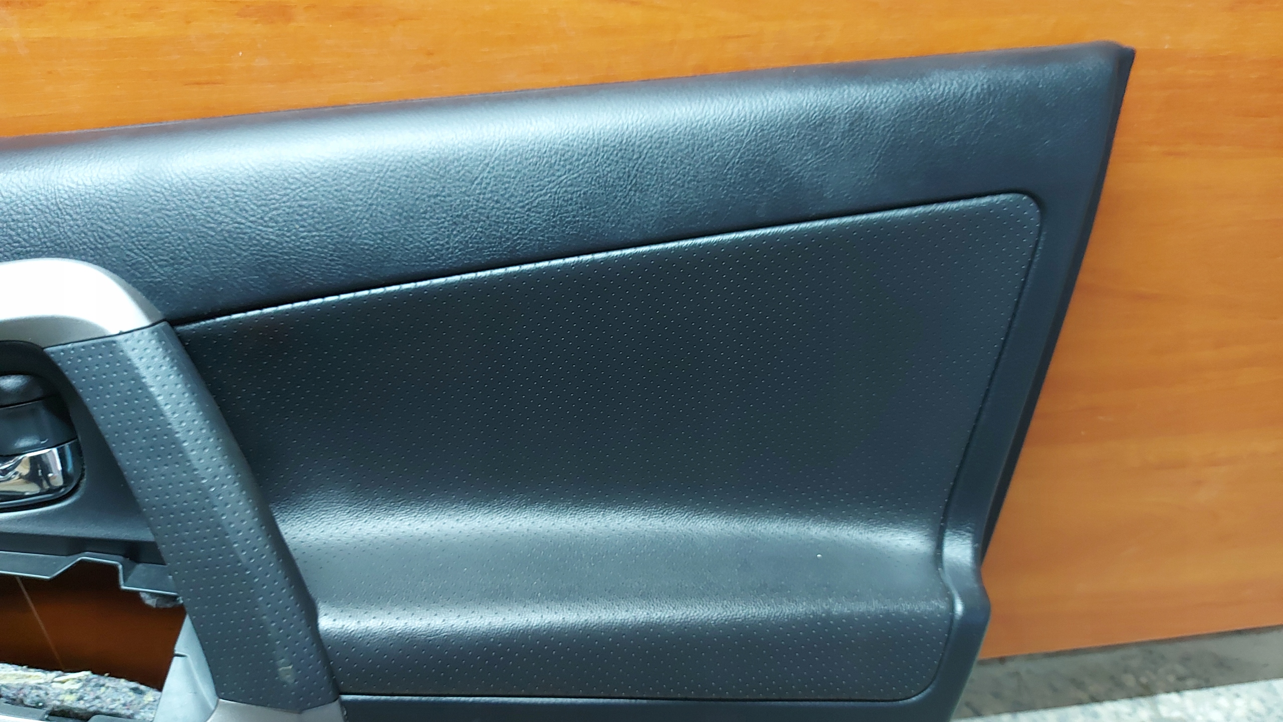 upholstery side door right right front front TOYOTA RAV4 III 05-08 EU