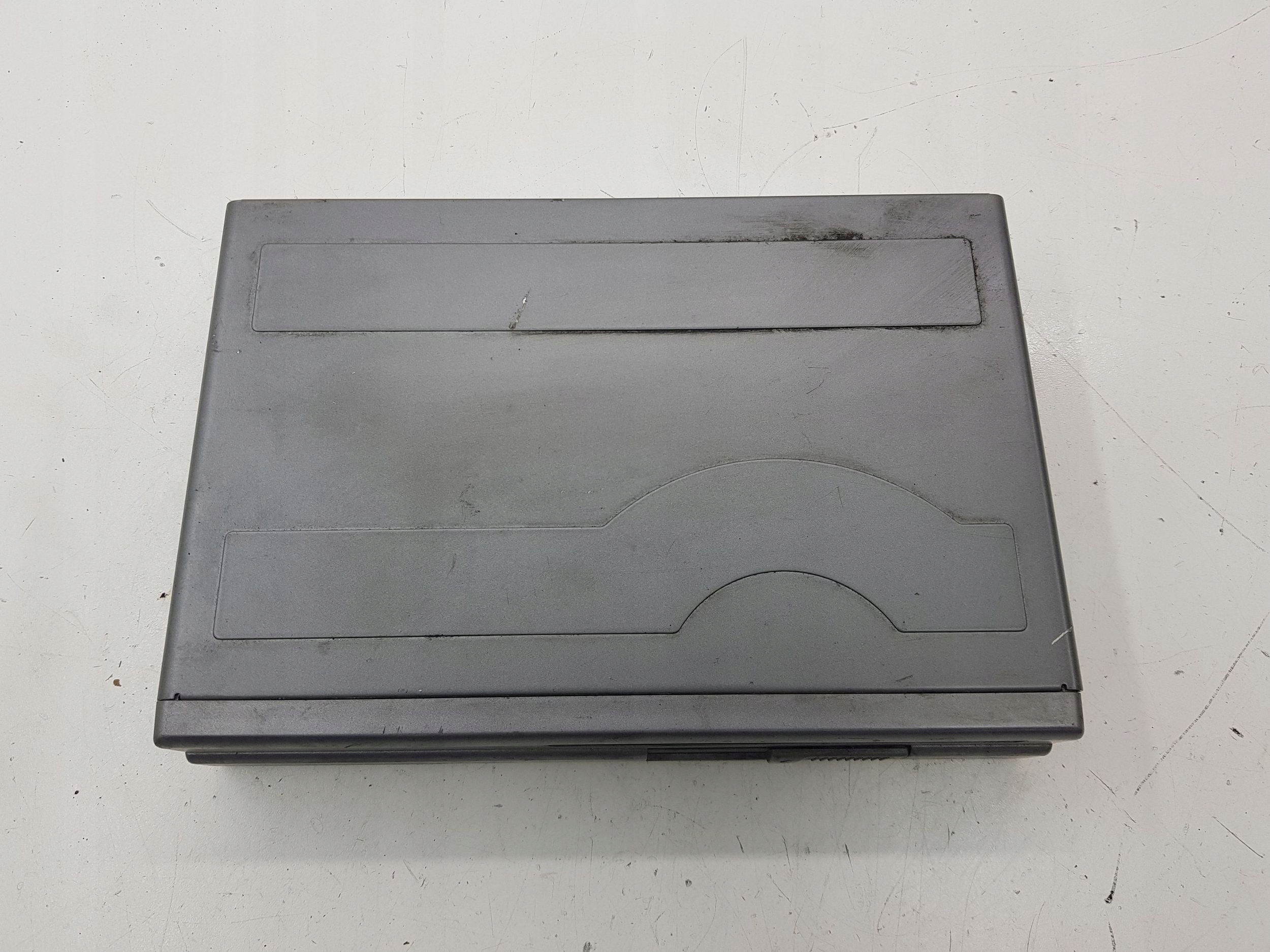 TOYOTA COROLLA VERSO AR10 2005 / CD /