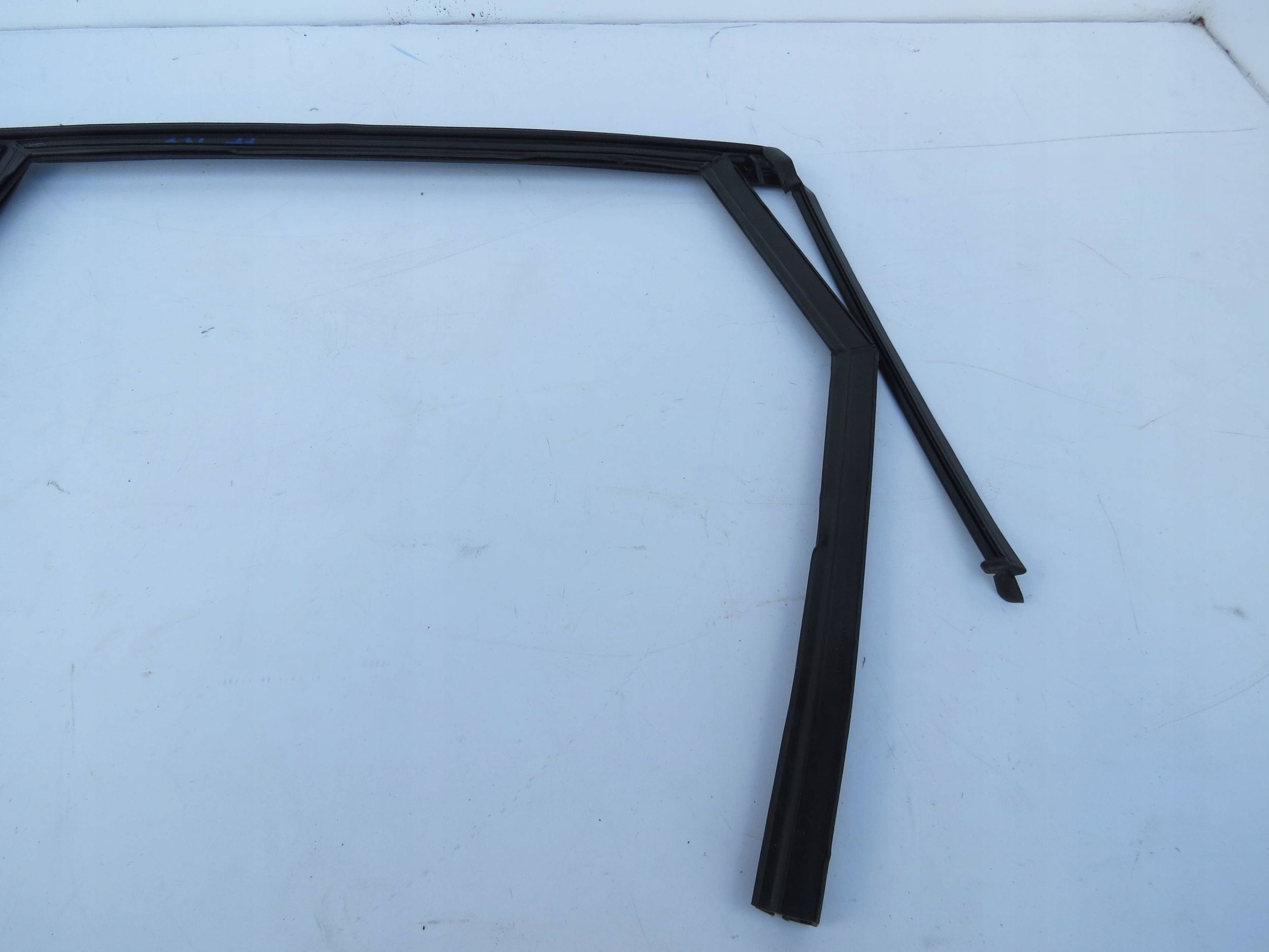 Dichtsatz Tür links heck VOLVO V90 31854175