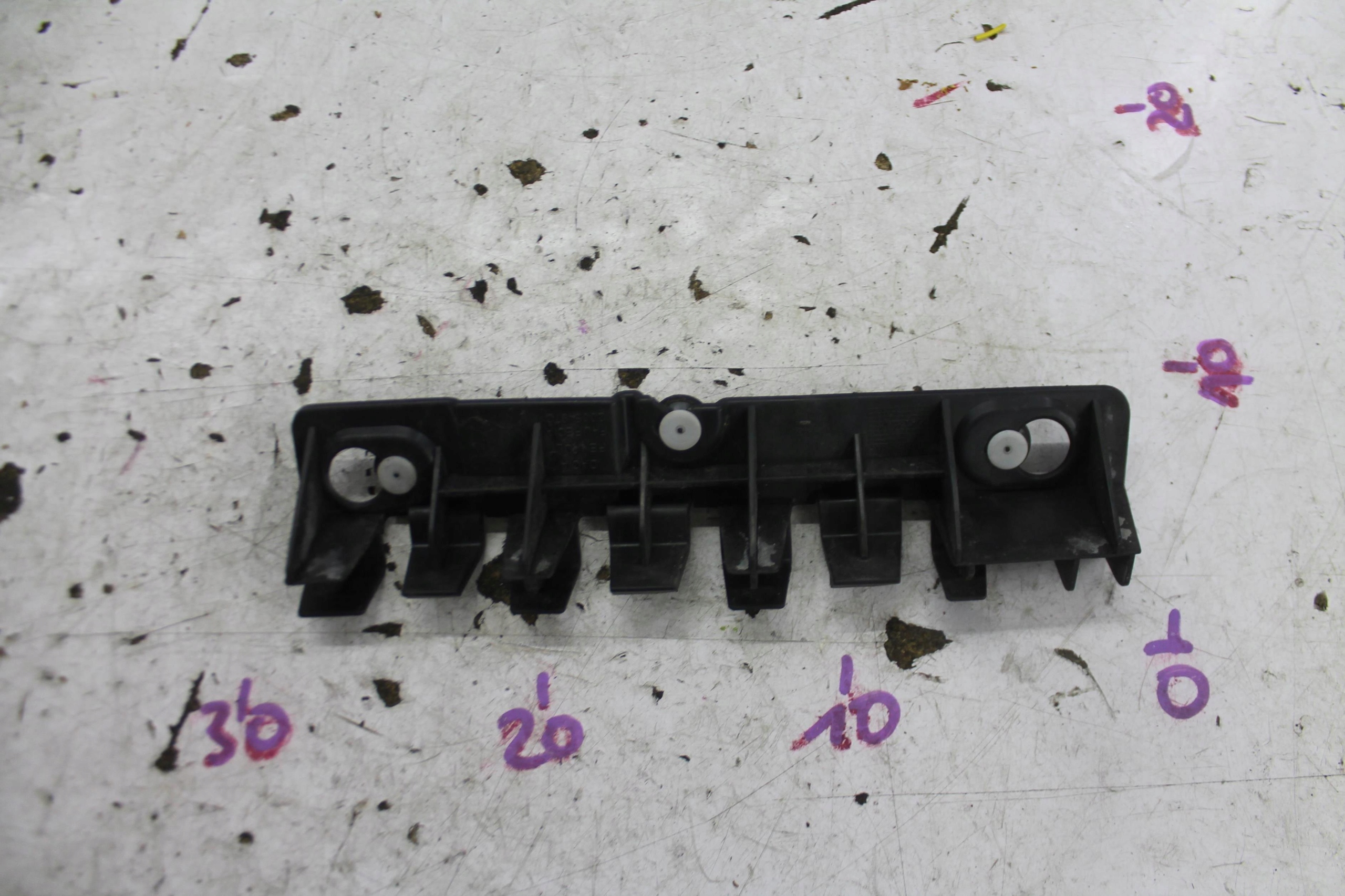 support right rear part rear 2005497C DACIA LOGAN and MCV 04-12