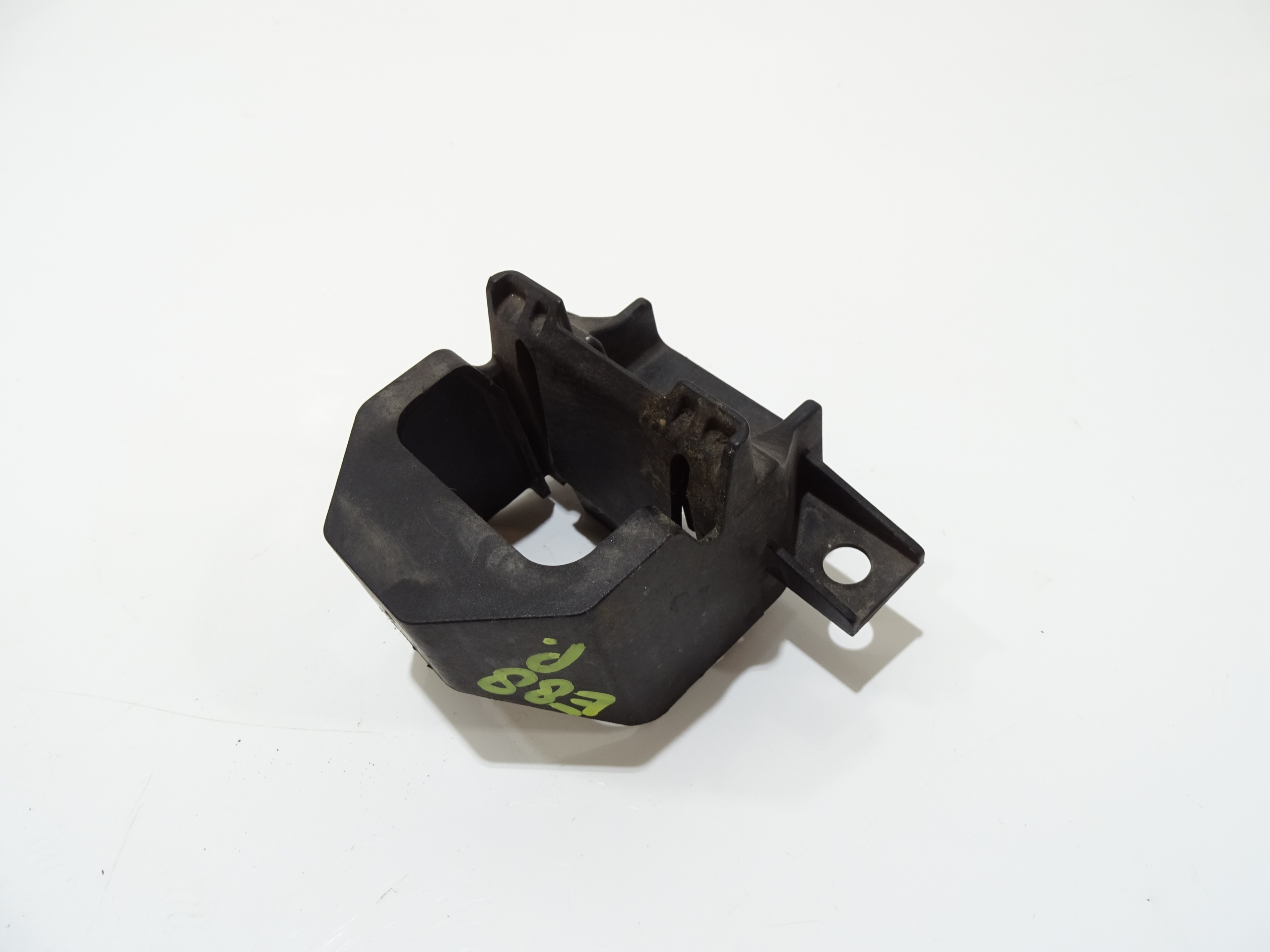 Halter Halter des Kühlers rechts BMW E84 E88 E87 E90 7591647