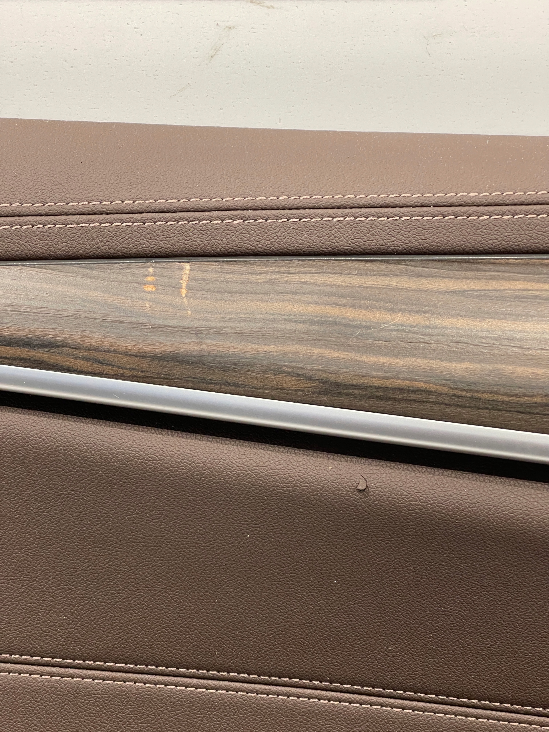 BMW 5 G38 side upholstery door left front DEKOR wood