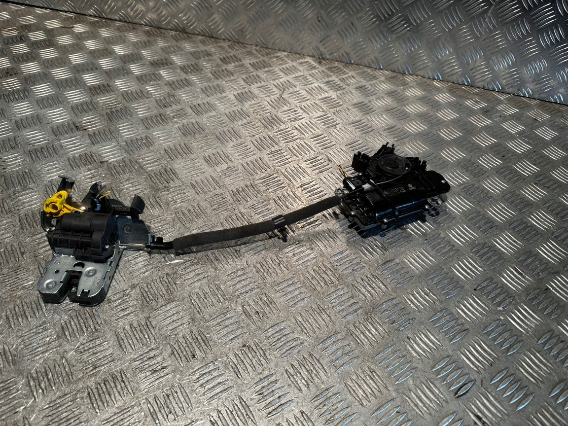 ZAMEK DOCIĄG KLAPY 3V5827887B 80A827506A AUDI Q5 IDEAŁ ORYGINAŁ