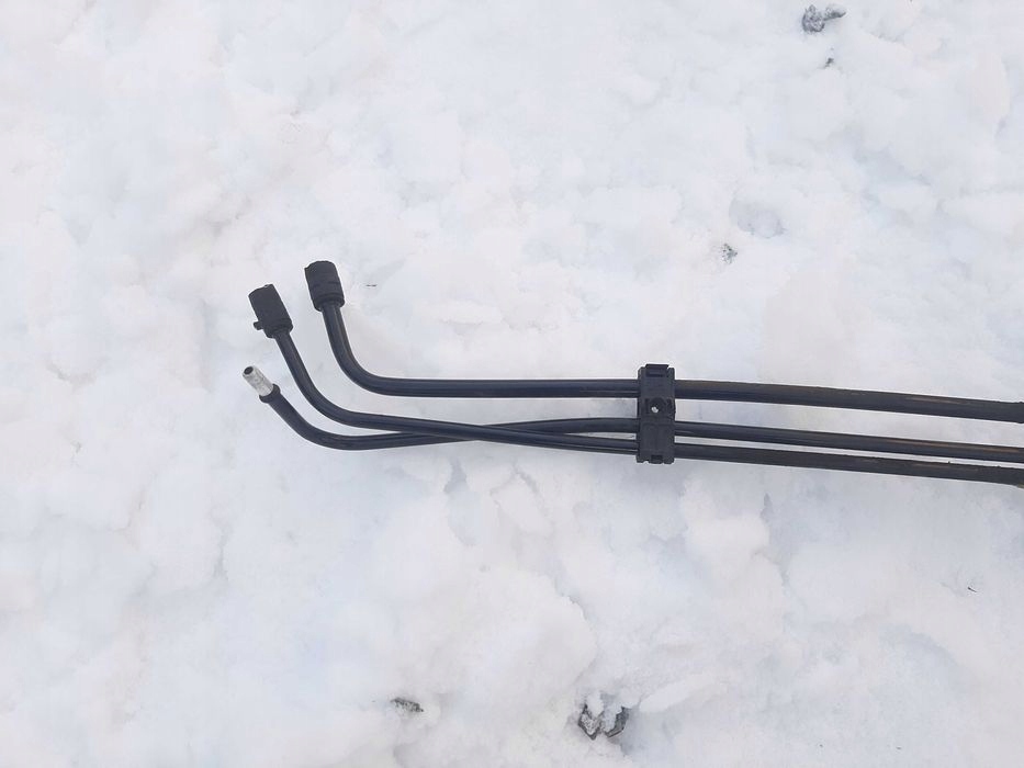 fuel hose spod auta Audi S4 B8 3.0TFSI USA