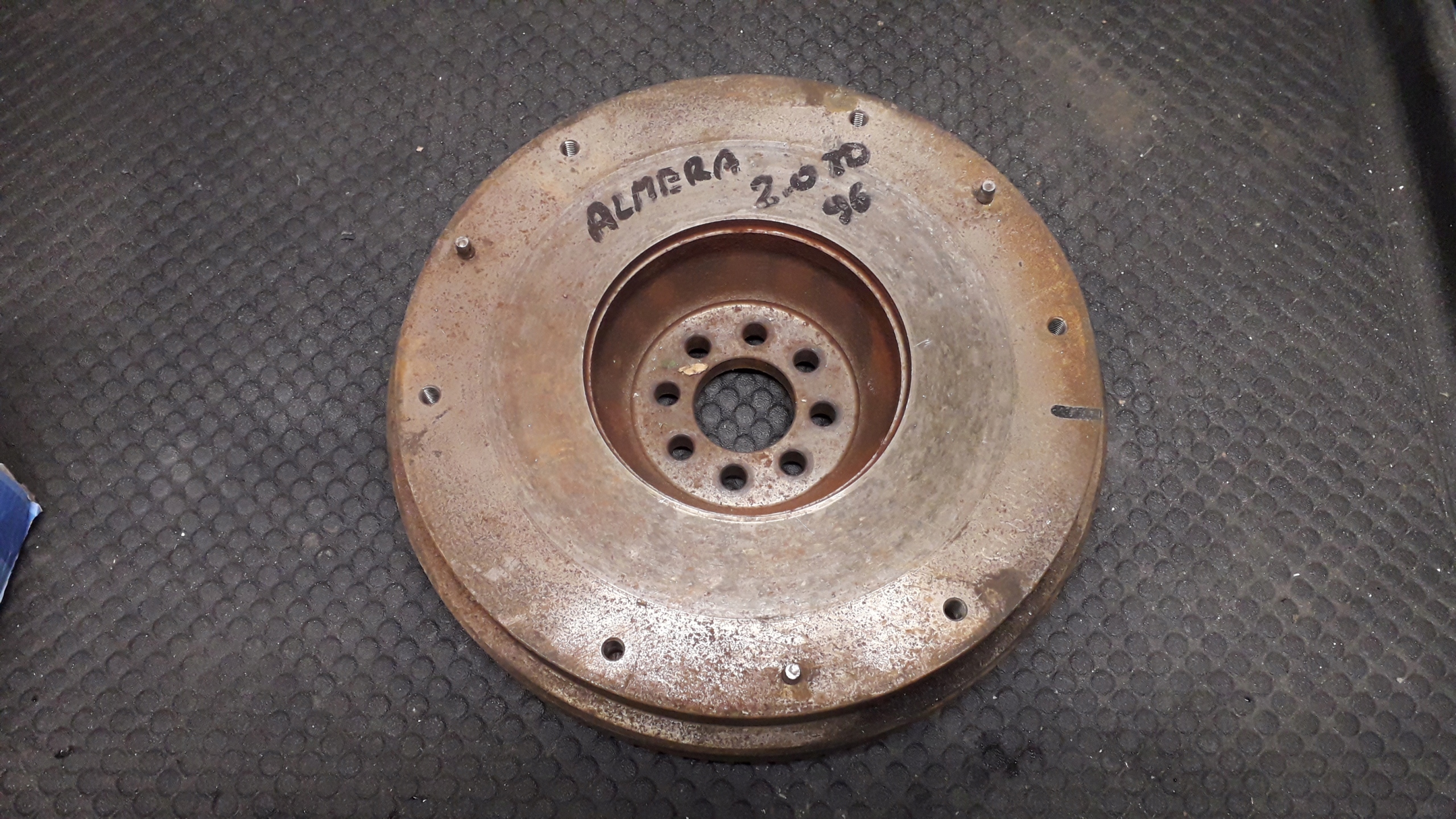 2.0D - NISSAN ALMERA N15 2.0 D 95-98 маховик