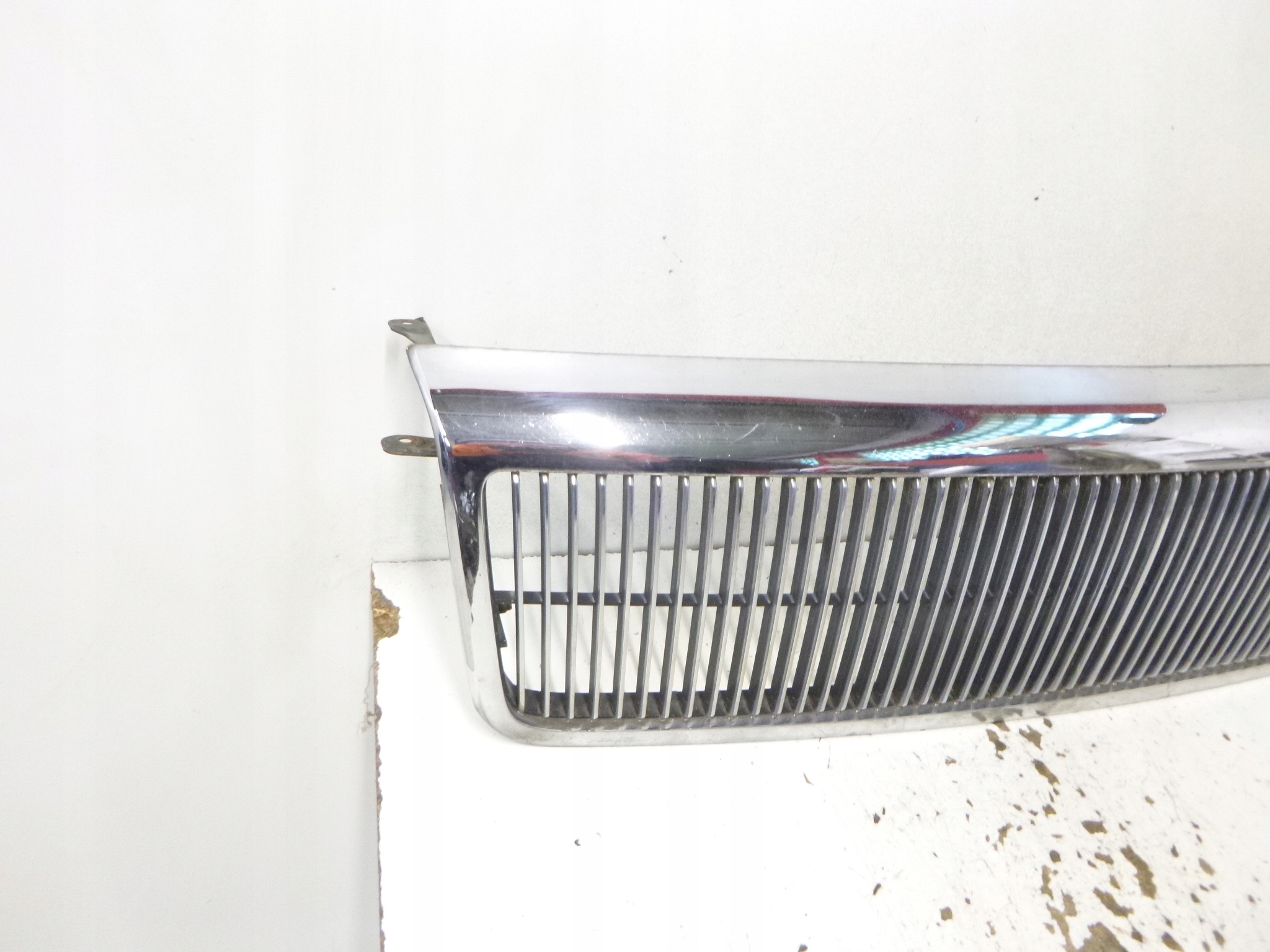 Grill Grill Chrysler Sebring 1991