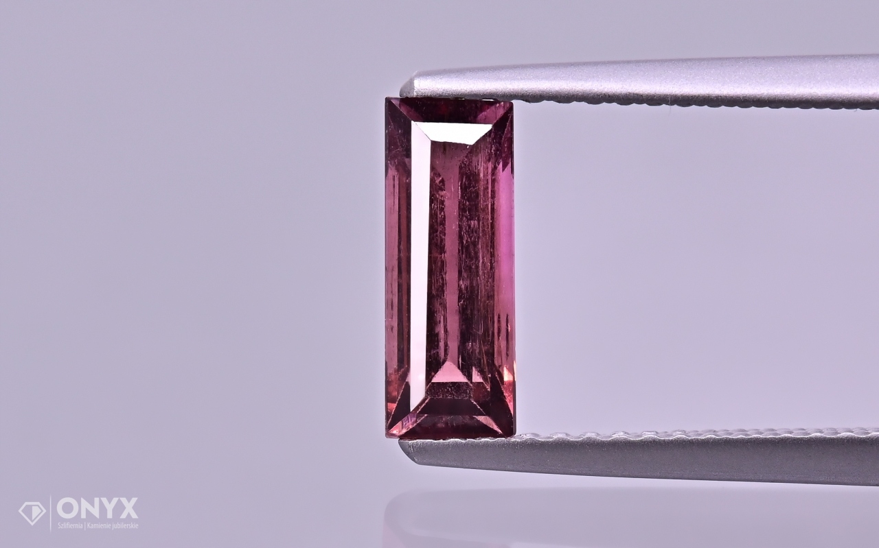 Turmalín fazetovaný obdélník 9,5x3,5 mm