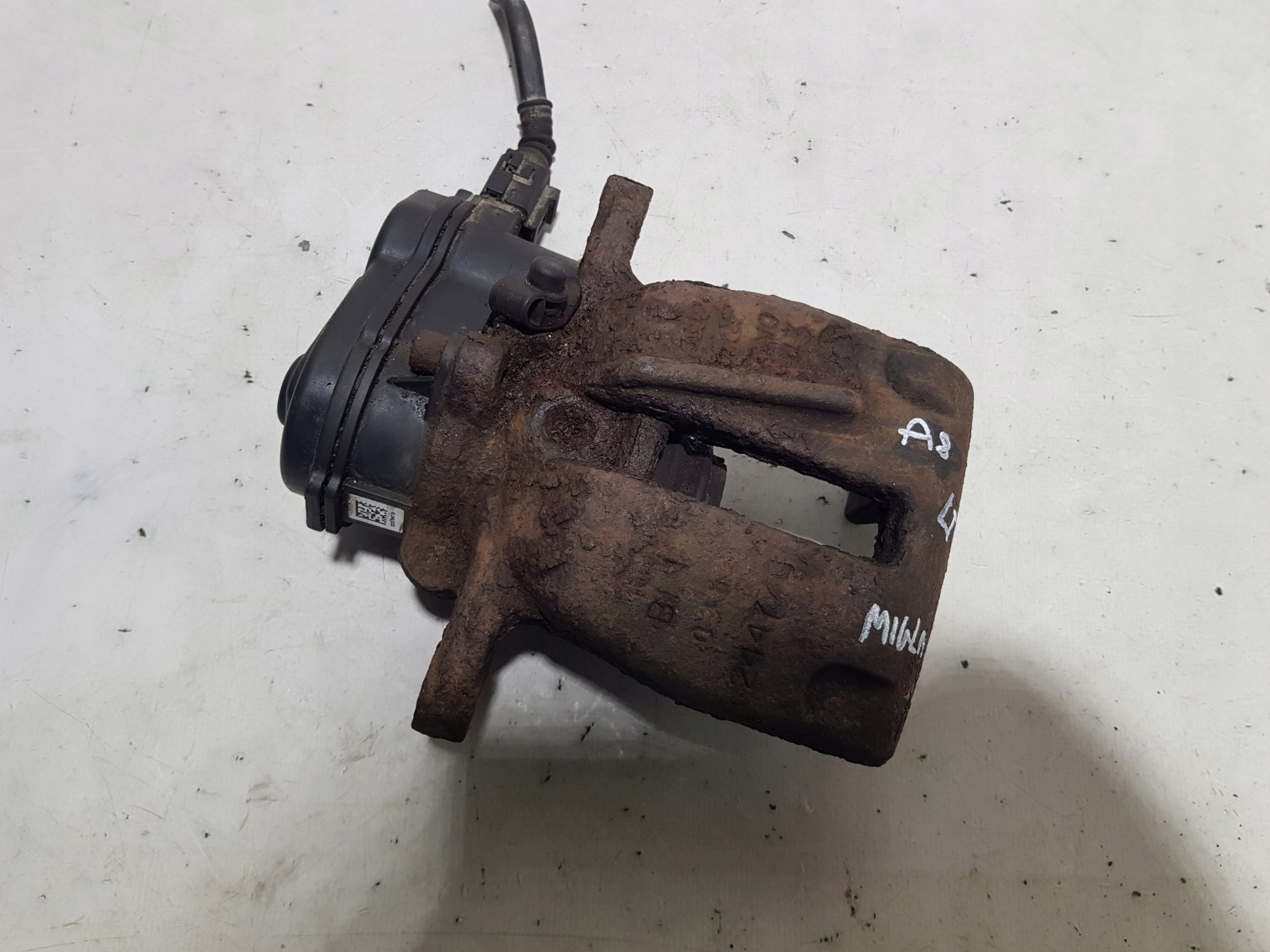 electrical caliper left rear part rear AUDI A8 D4