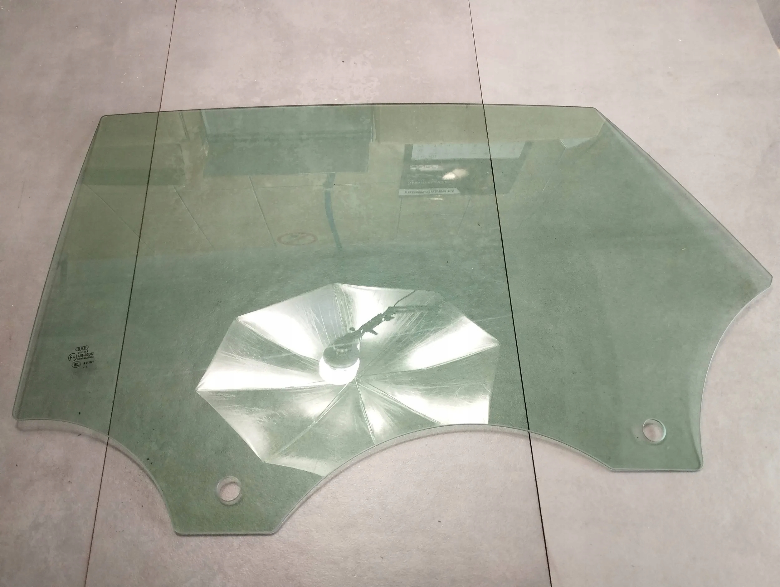 Audi A5 8T window left rear part 2015