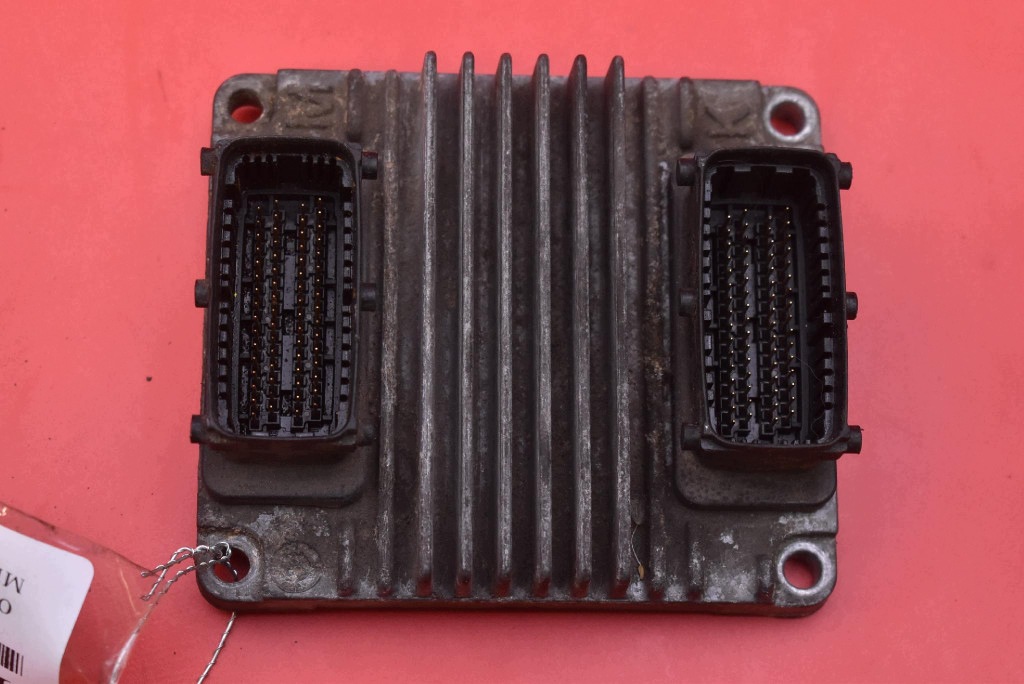 control unit computer of the engine 12212819 8973065751 OPEL ASTRA 2 II G 1.7 DTI