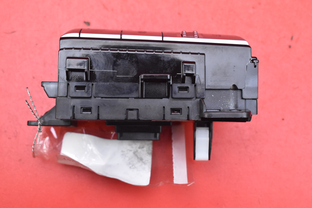 PANEL button electric brake 93700-GI000 HYUNDAI IONIQ 5 V 21