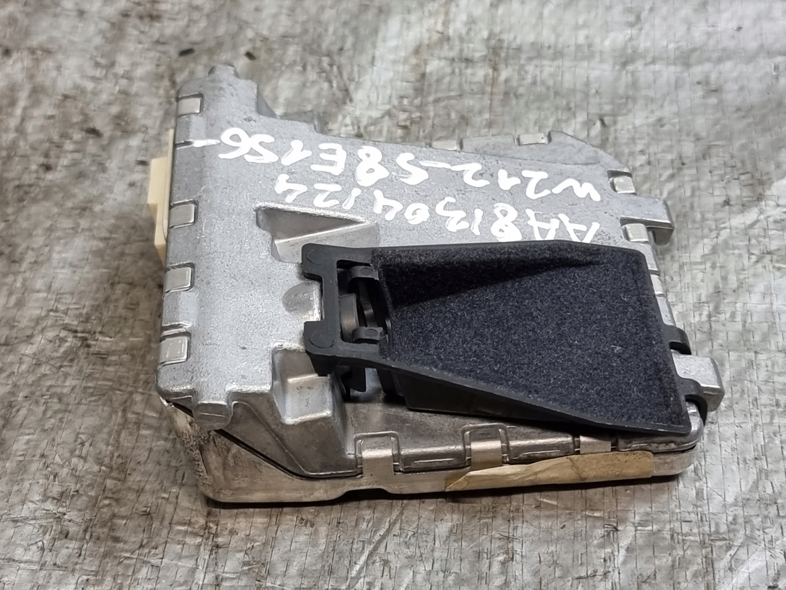 KAMERA module windows CZOLOWEJ OE A2126704101 MERCEDES E KLASA W212 13r