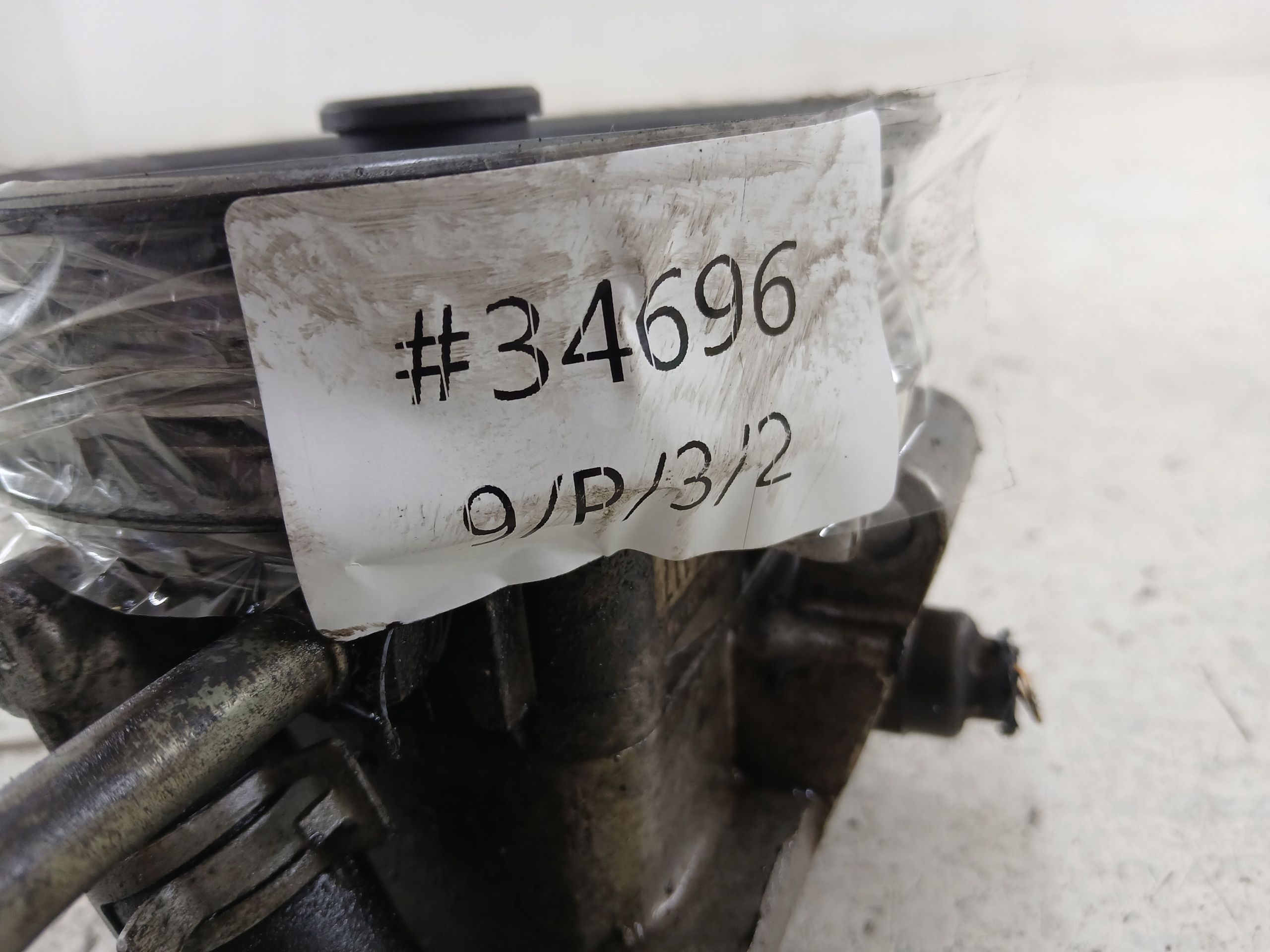 FORD FOCUS MK1 1.6 Pompa servosterzo 2S413A696AA 76 BAR