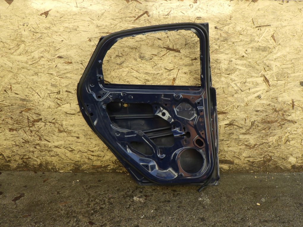 FORD FOCUS MK3 III HB 2010- door left rear.
