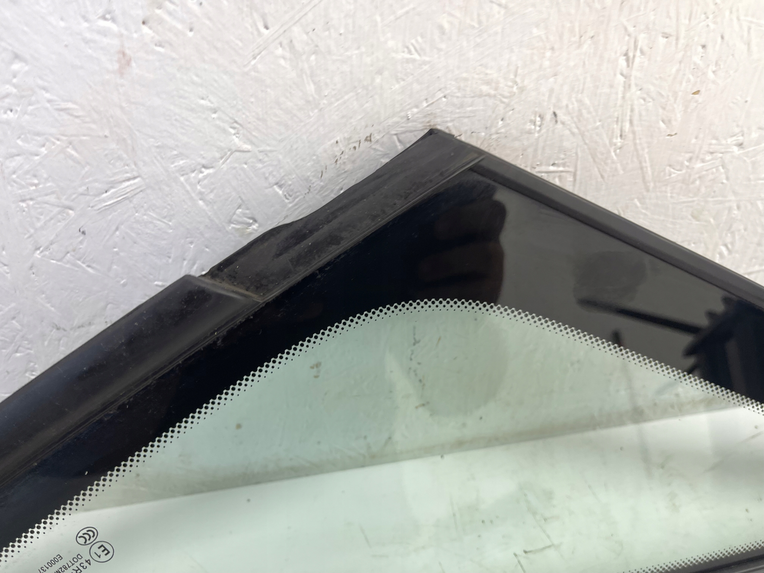 BMW 2 F46 F45 window bodywork front right front 2579126