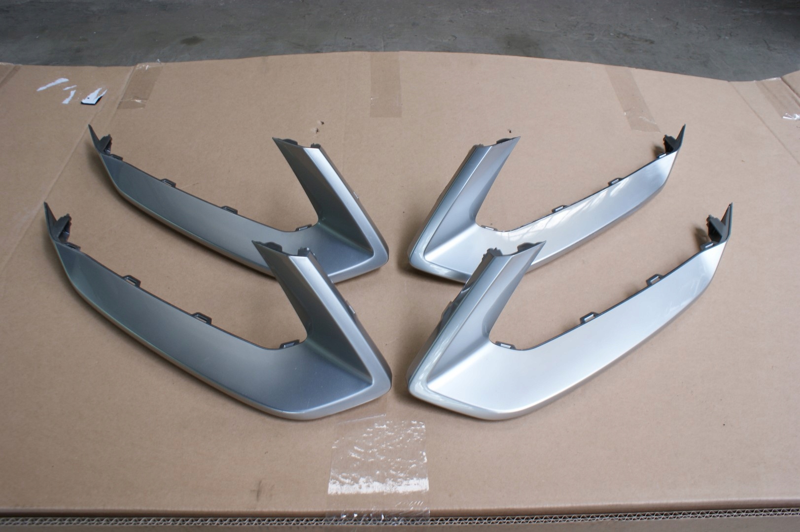 KIA SPORTAGE V LISTWA KIEŁ ZDERZAKA PRZÓD P. L.