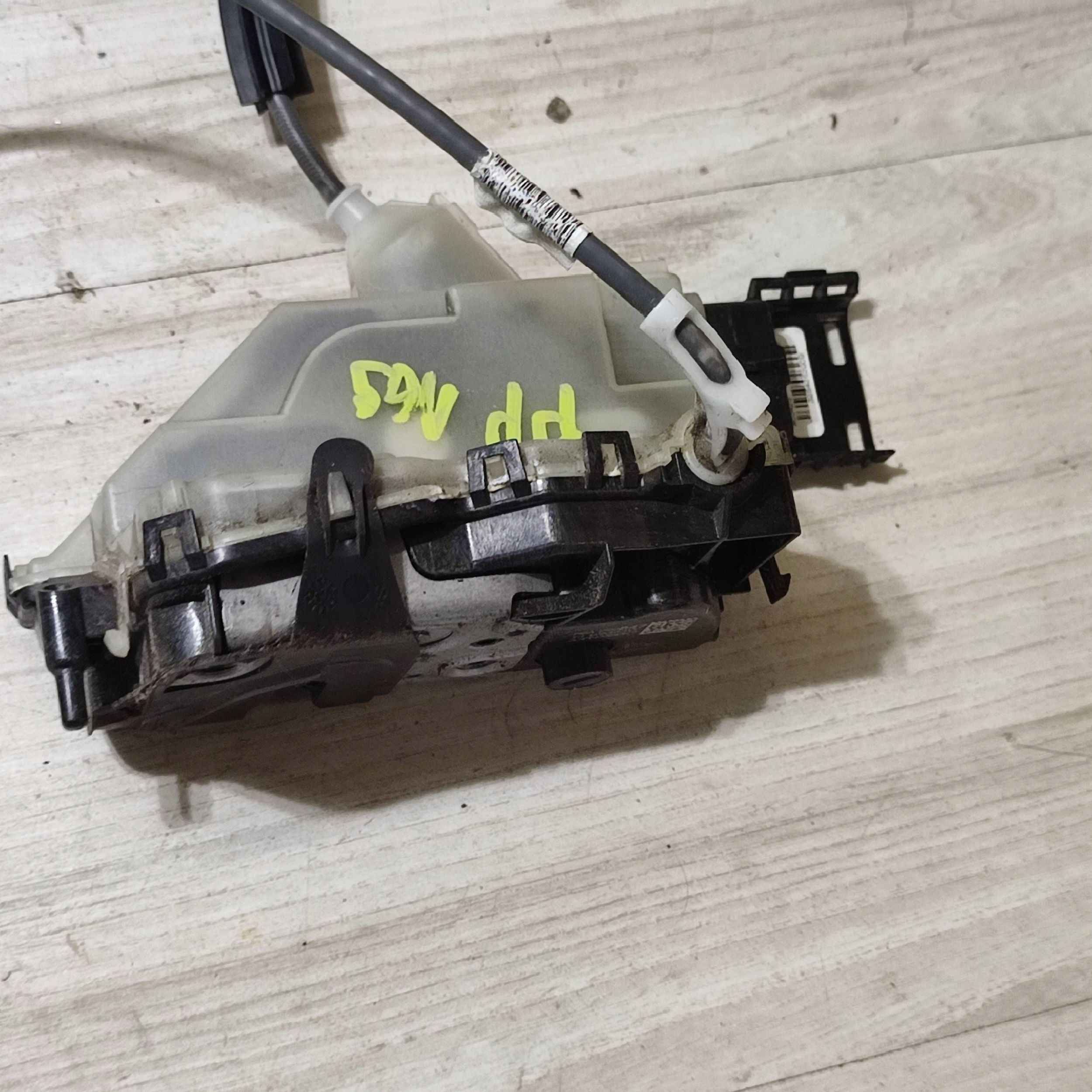 lock door coupe front side right Opel Corsa F 16944413