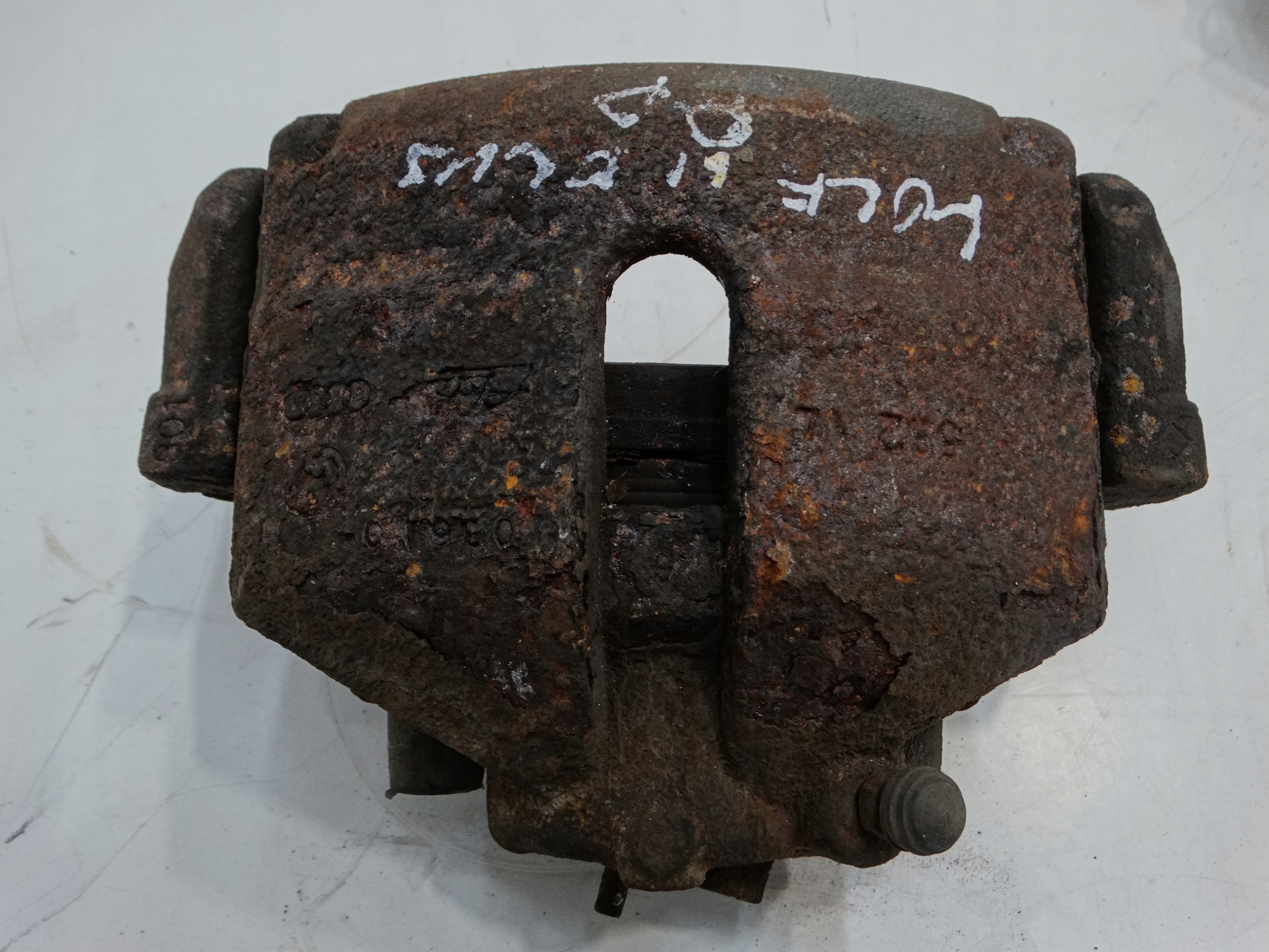 caliper brake right front VOLKSWAGEN GOLF VI plus 2.0TDI 2013R.