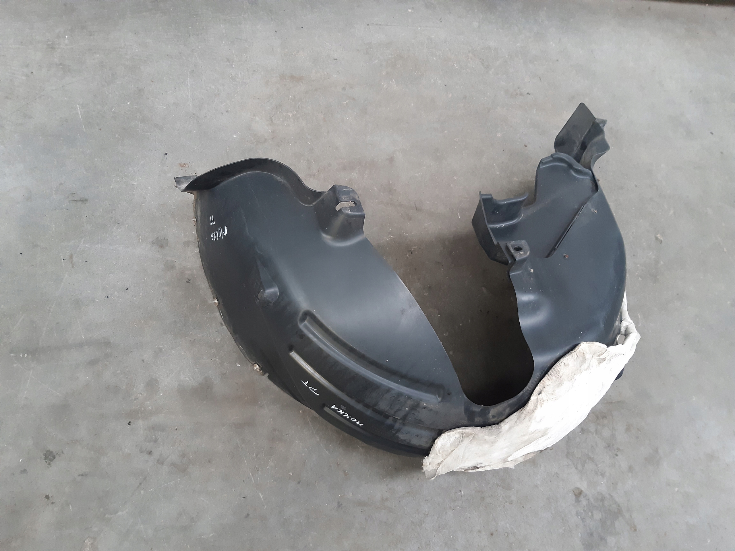 mudguard right rear part 95366443 Opel Mokka A 1,6 CDTI