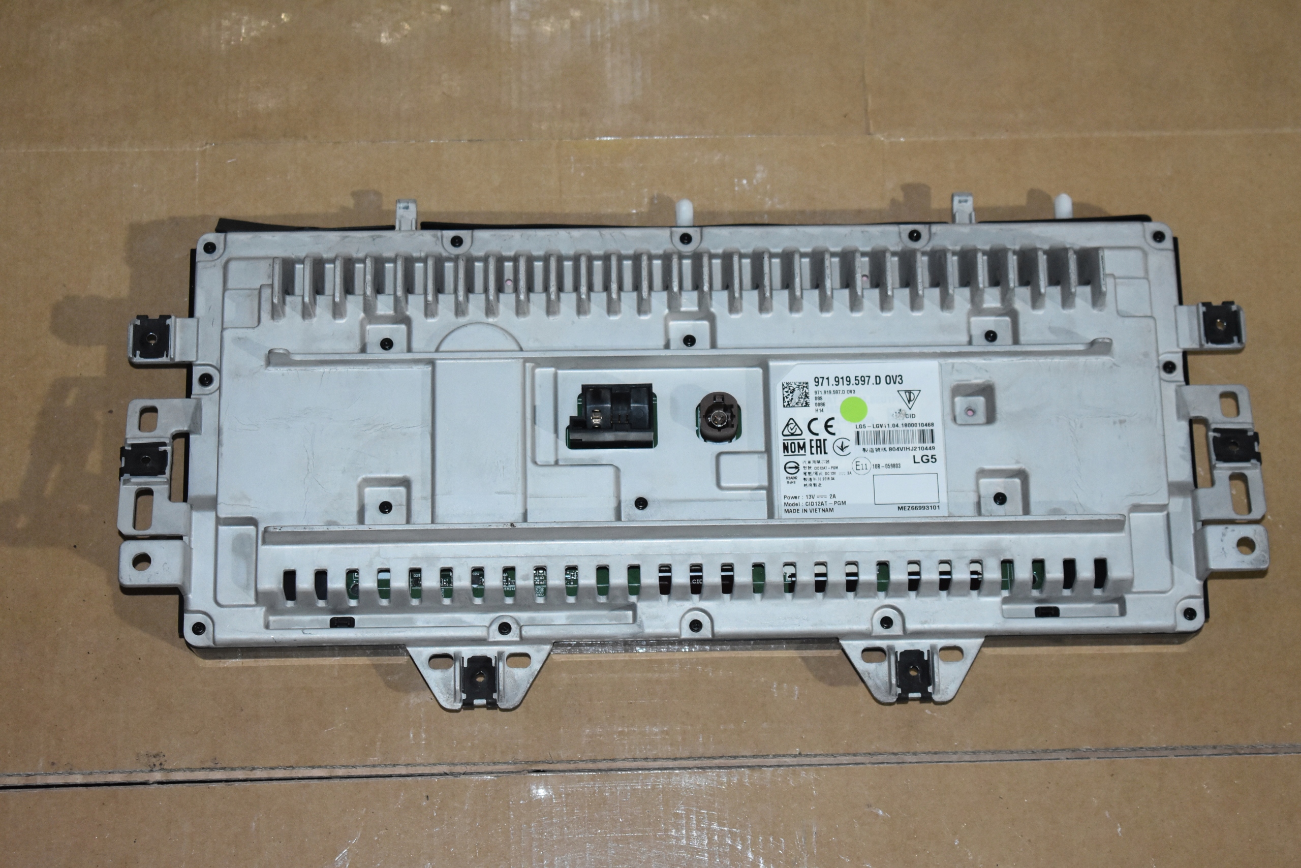 IDEALNY EKRAN display LCD PORSCHE PANAMERA 971 1