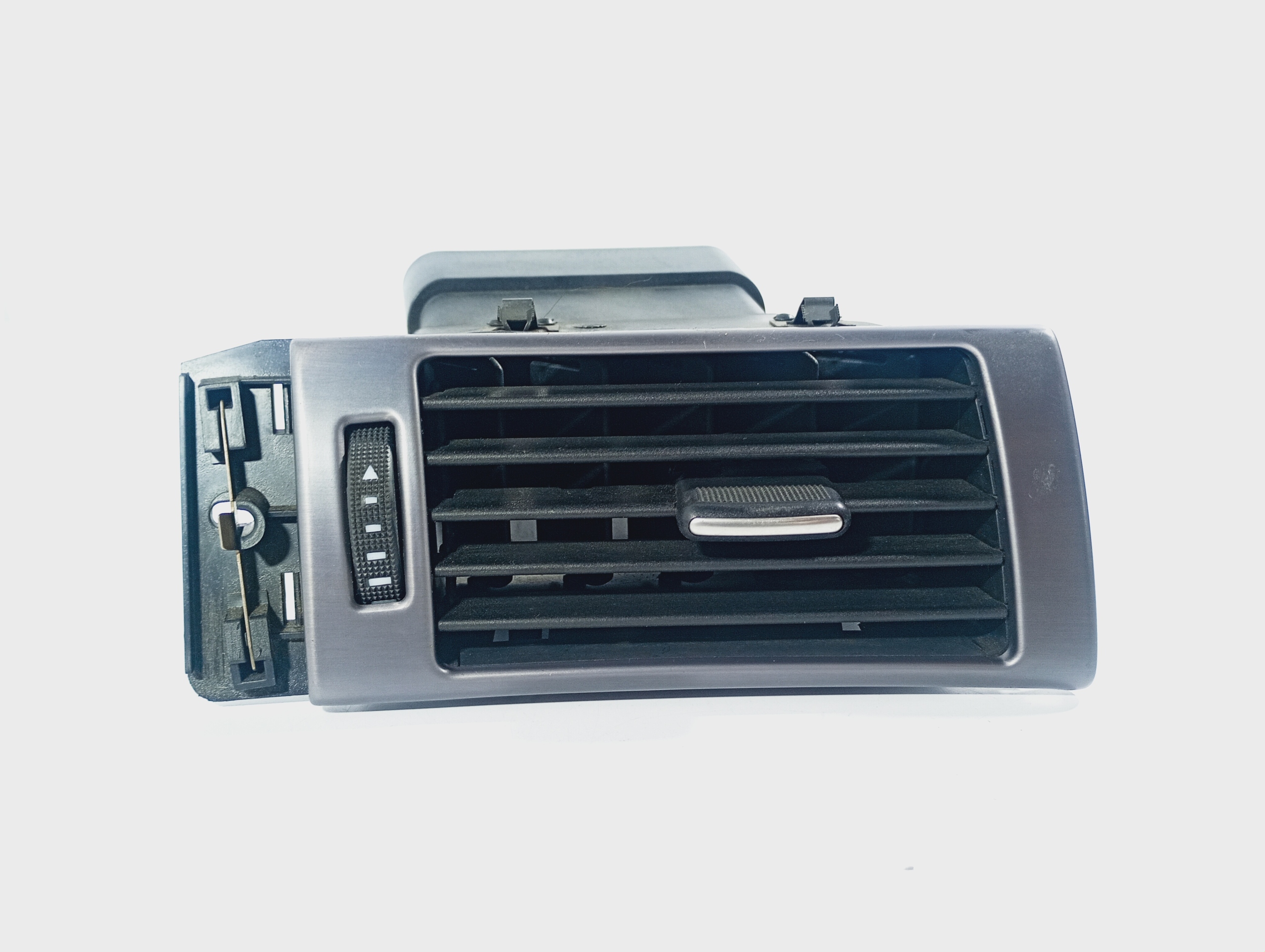 grid air conditioning devices air right OE 4B1820902 Audi A6 C5 97-04