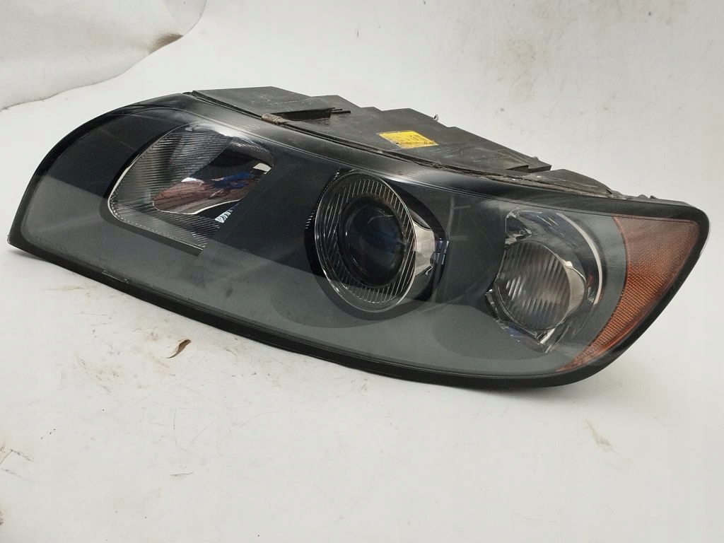 Volvo V50/S40 II light left front front 30698885