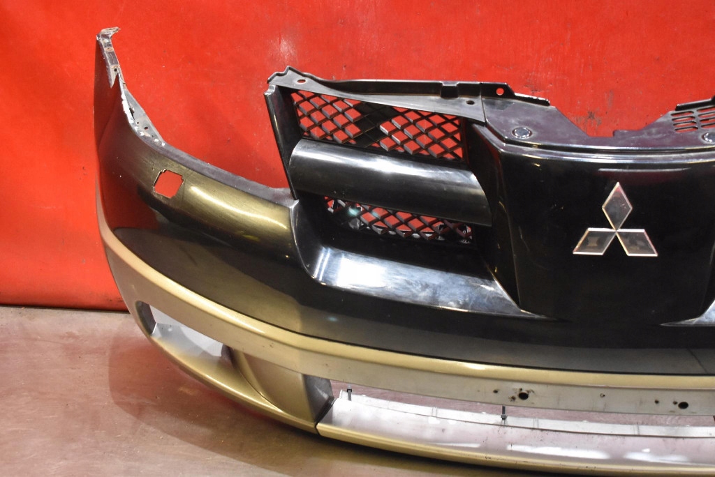 bumper front front black MITSUBISHI OUTLANDER 1 and 01-08