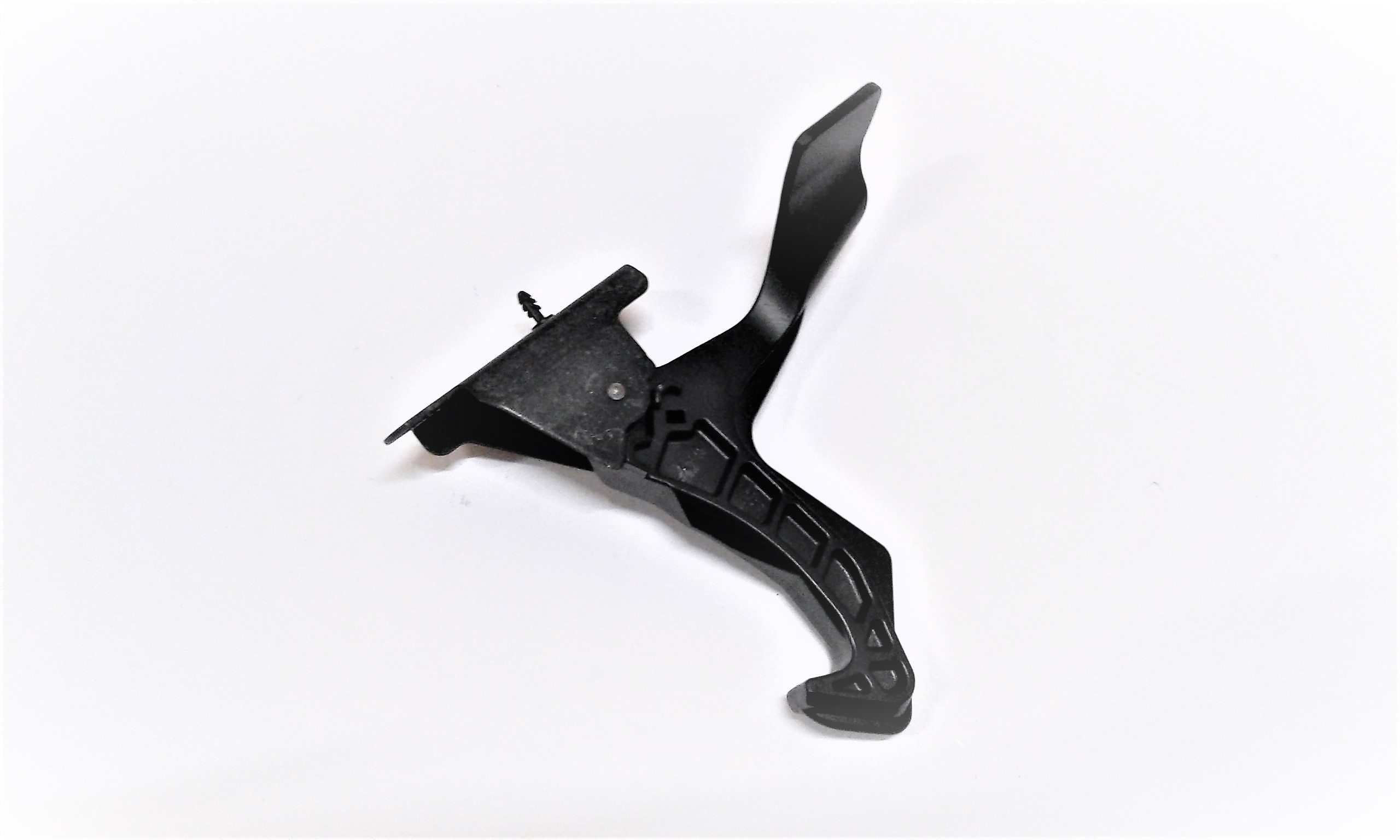 NOWY ZACZEP RYGIEL MASKI PEUGEOT 2008 II 19-