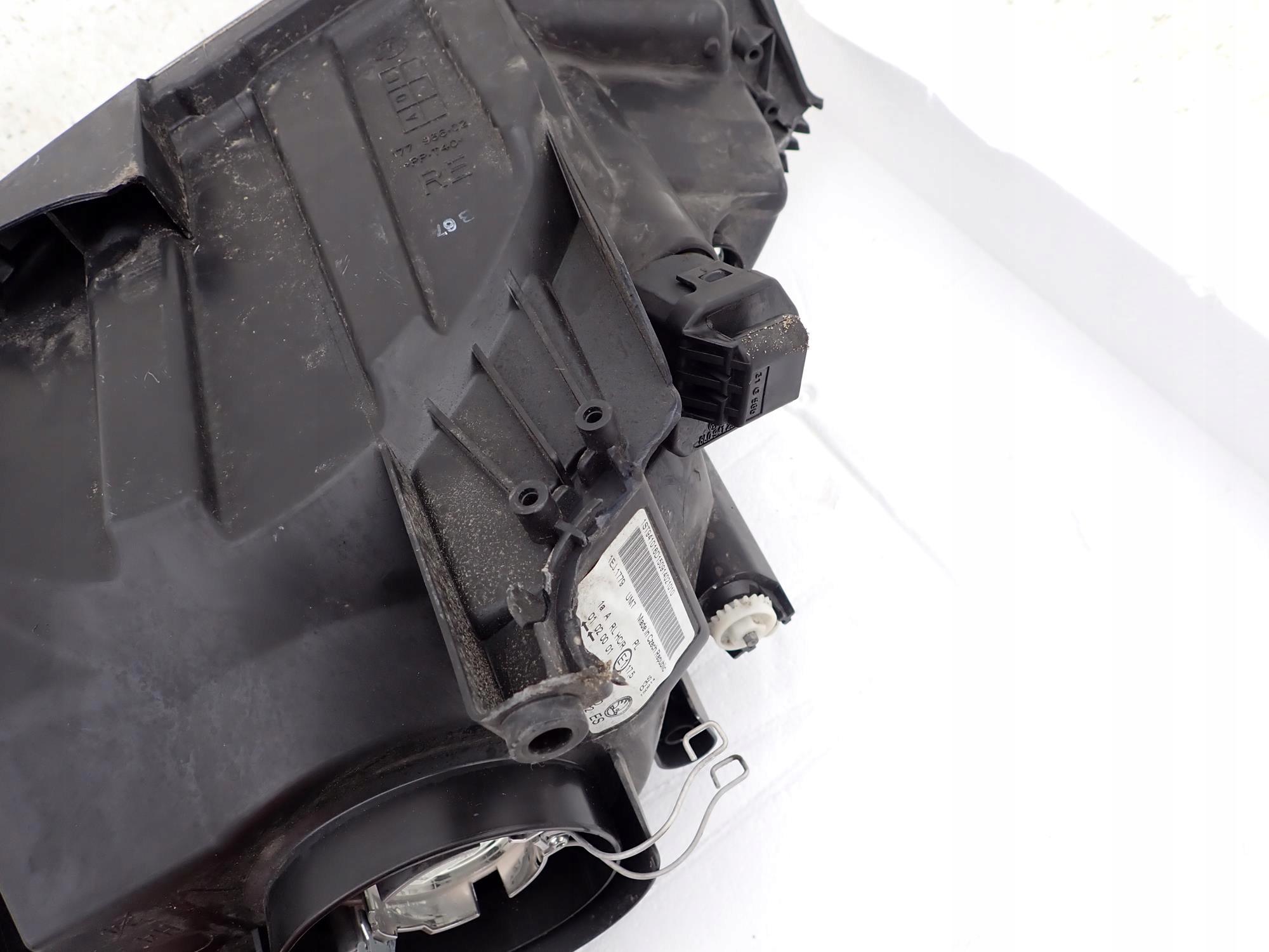 SKODA CITIGO 11-17 light front front right