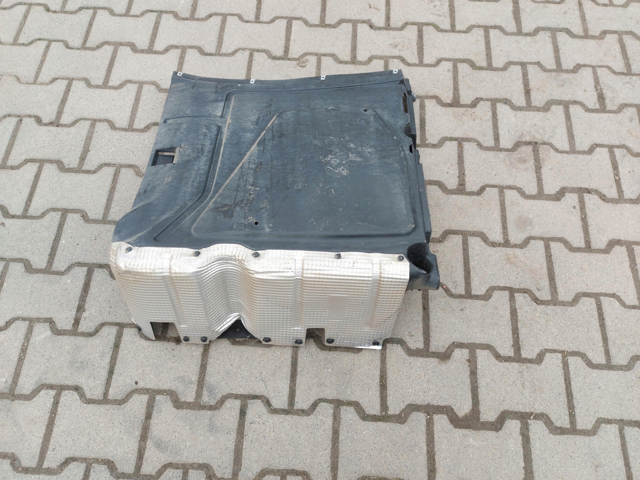 VW Multivan 7T0 T7 2023 abdeckung blende abdeckung unterfahrschutz rechts original 7t0825336c