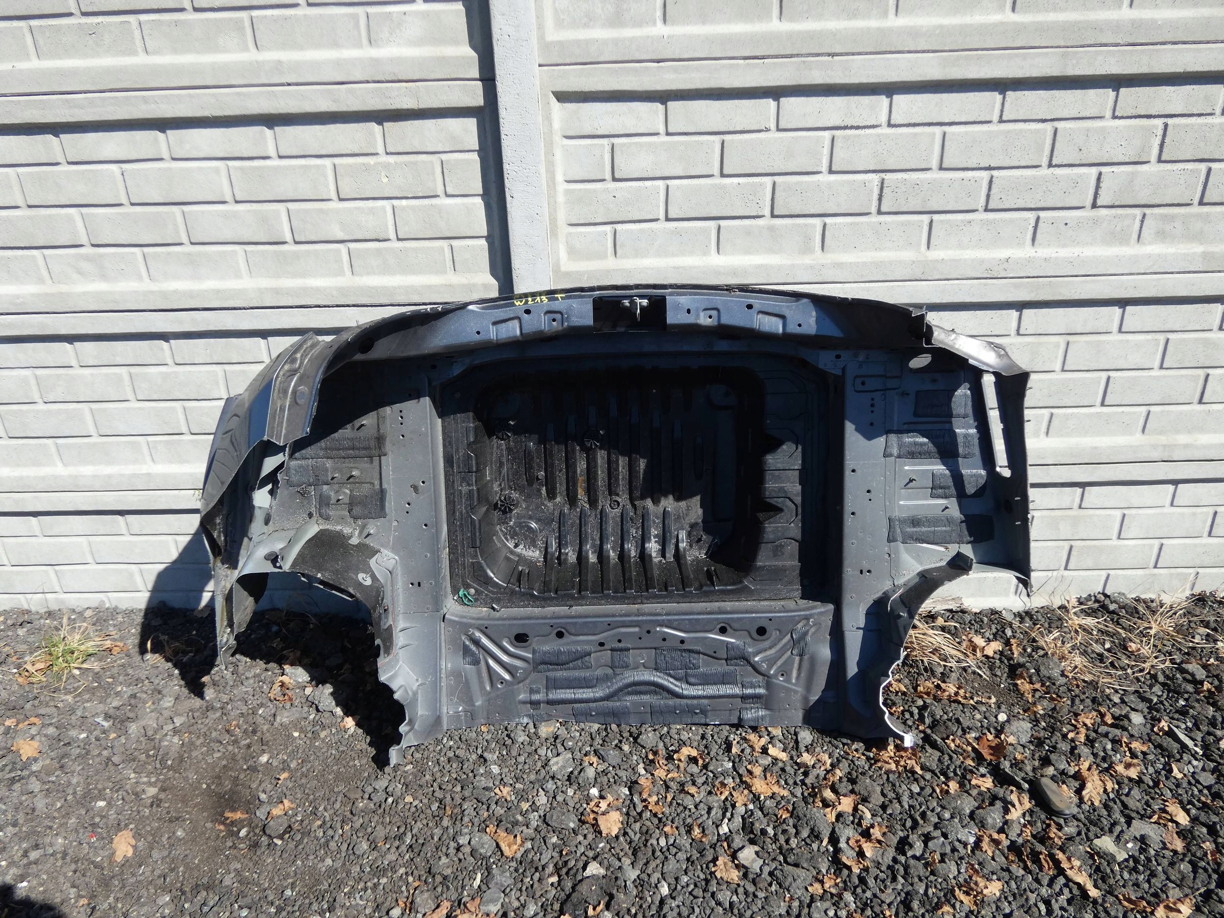 MERCEDES E KLASA W213 sedan sump rear panel quarter rear part