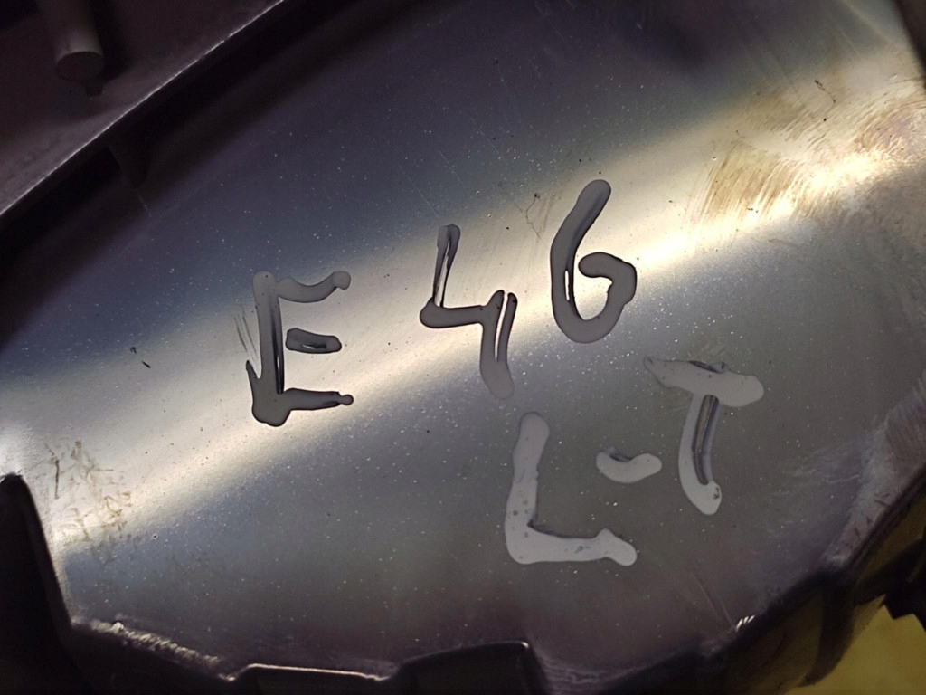 BMW E46 light left rear part 6907933