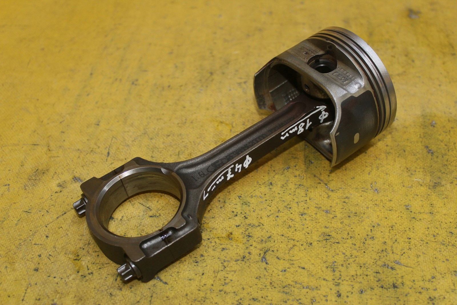 ПОРШЕНЬ ШАТУН 079158 ФОКУС MK3 1.6 16V PNDD