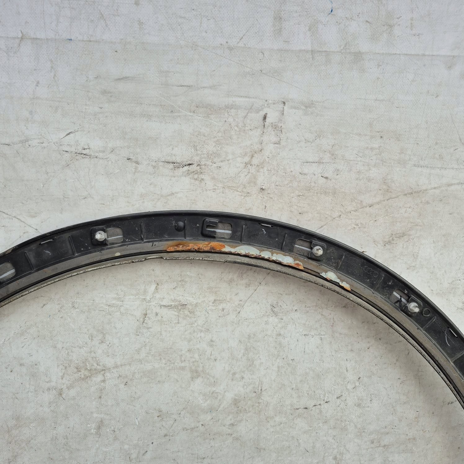 AUDI Q3 and 1 8U S-LINE LIFT 14-18 moulding cap right front