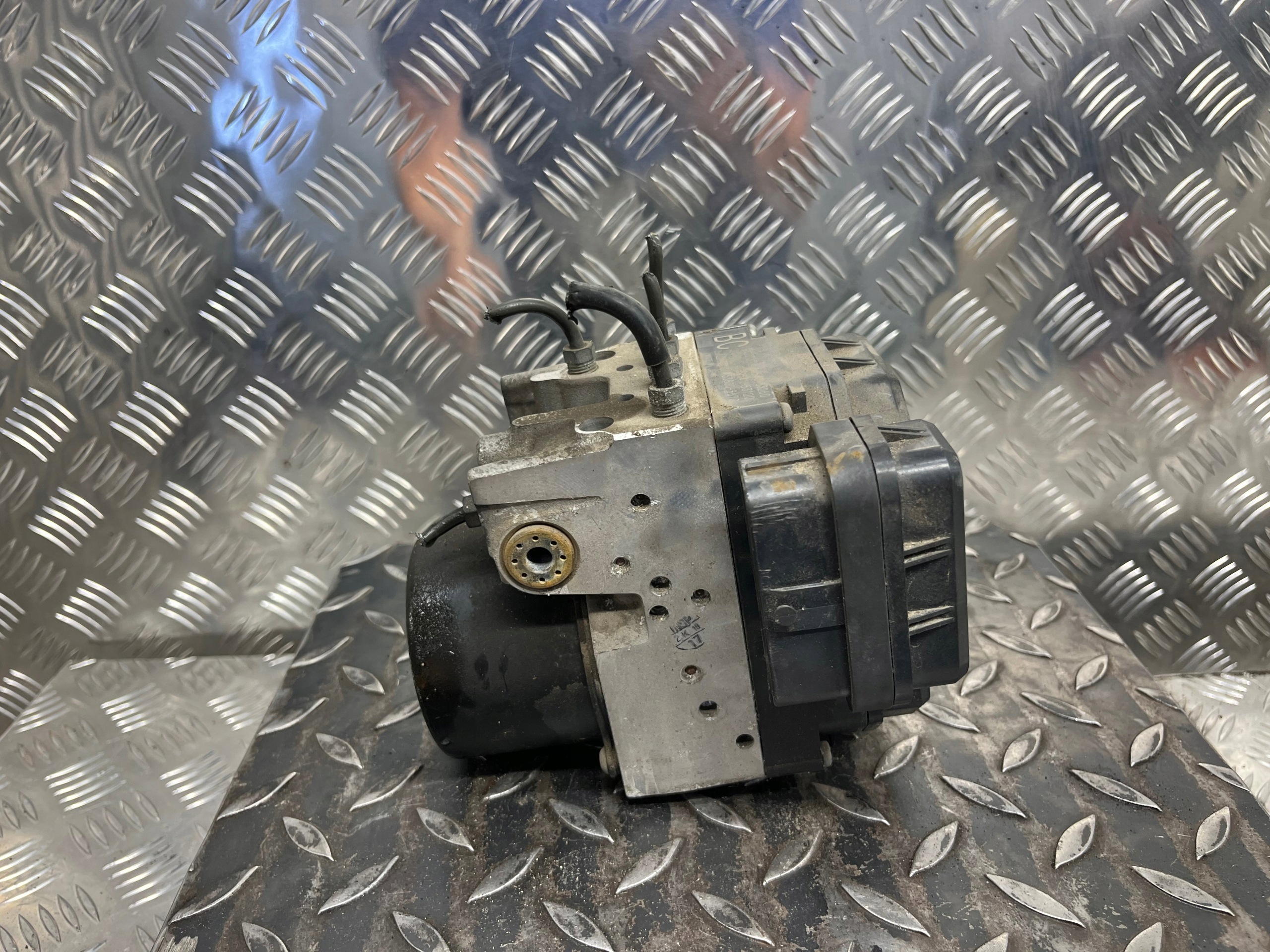 Pumpe ABS LEXUS IS 220D 44540-53260