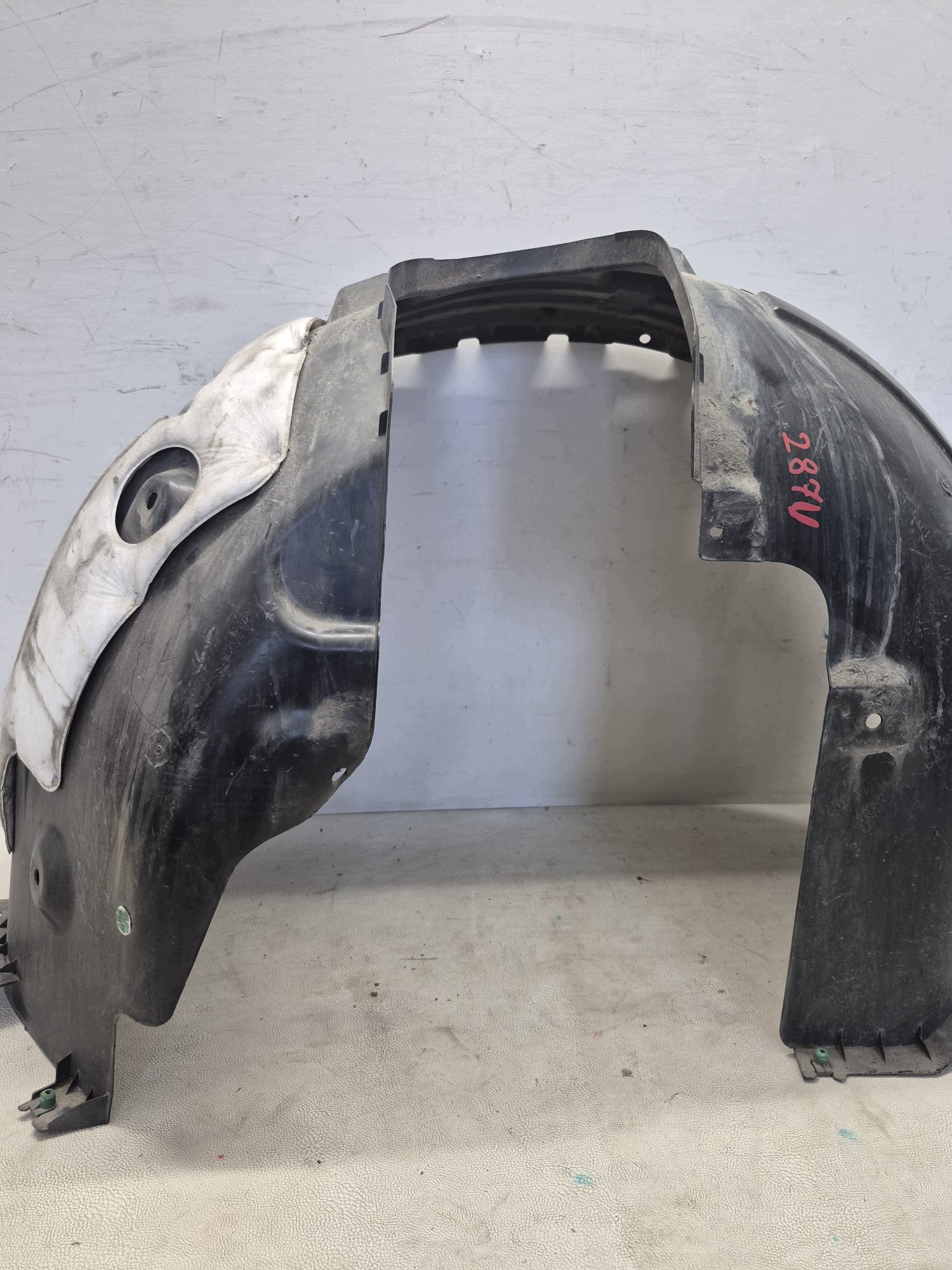 VOLVO EX-30 EX30 23- mudguard left front front 80001629