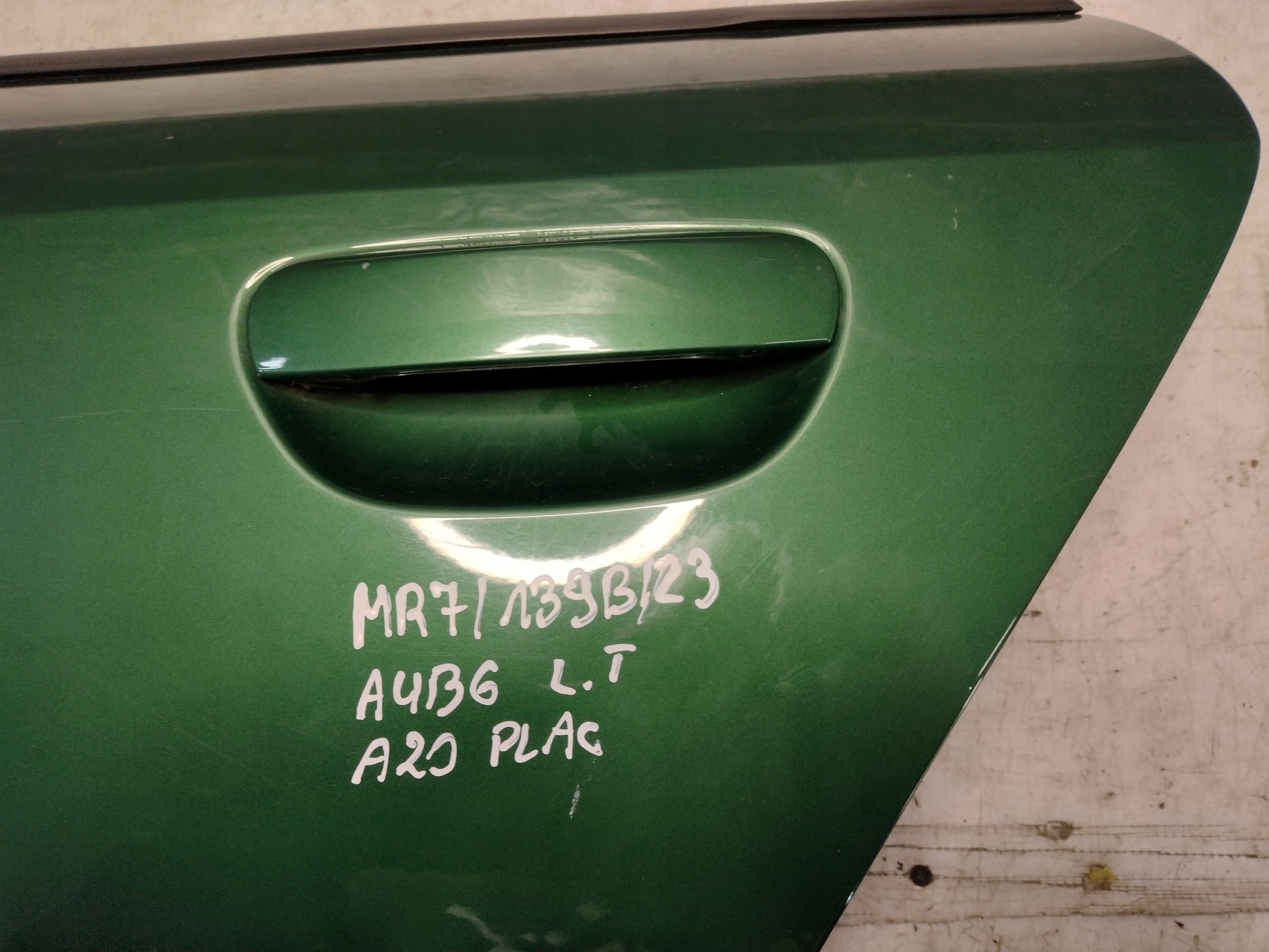 door left rear part Audi A4 B6 sedan K: LZ6R