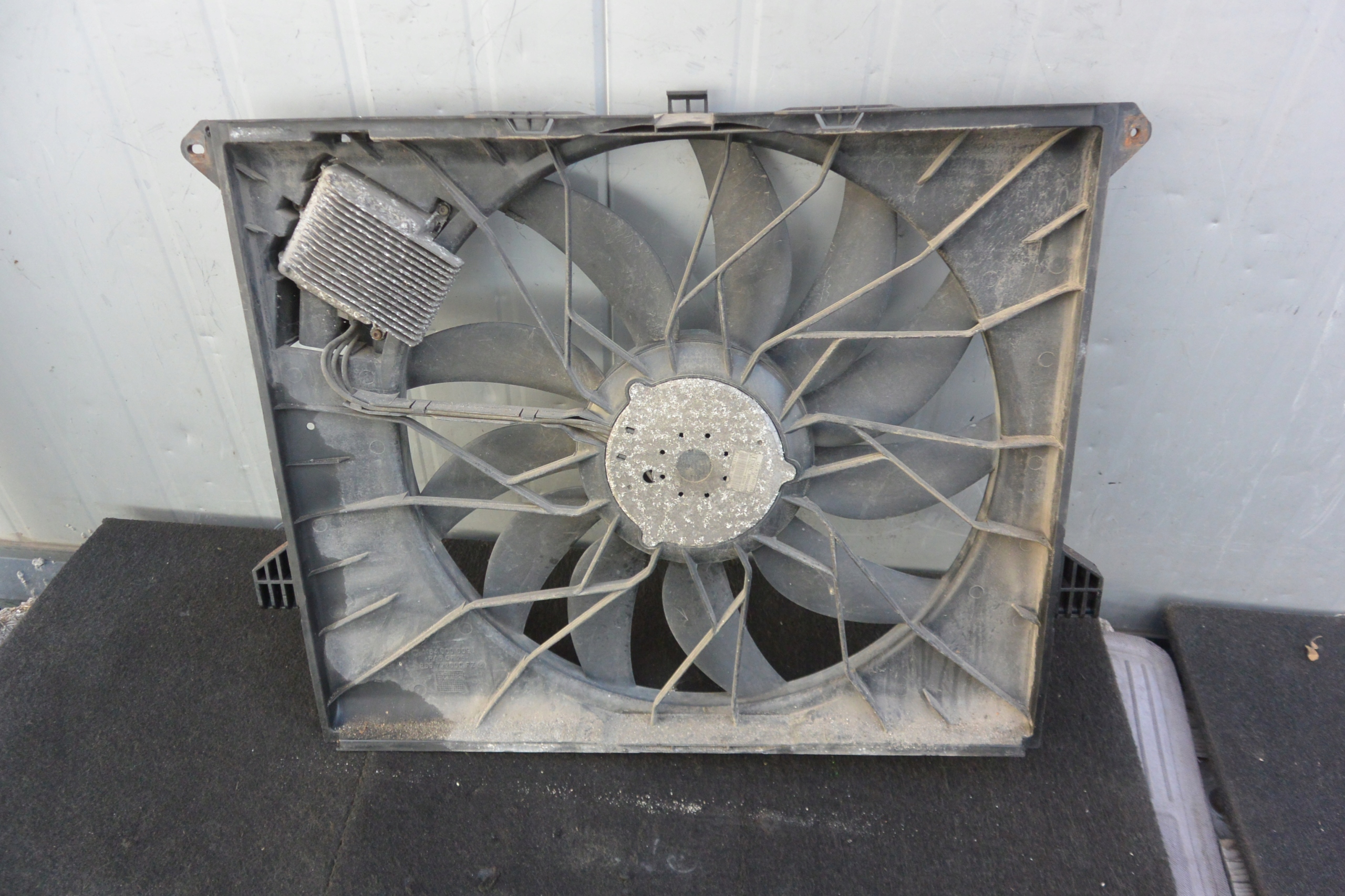 ventilátor chladiče OM273 4.7 MERCEDES GL ML 164