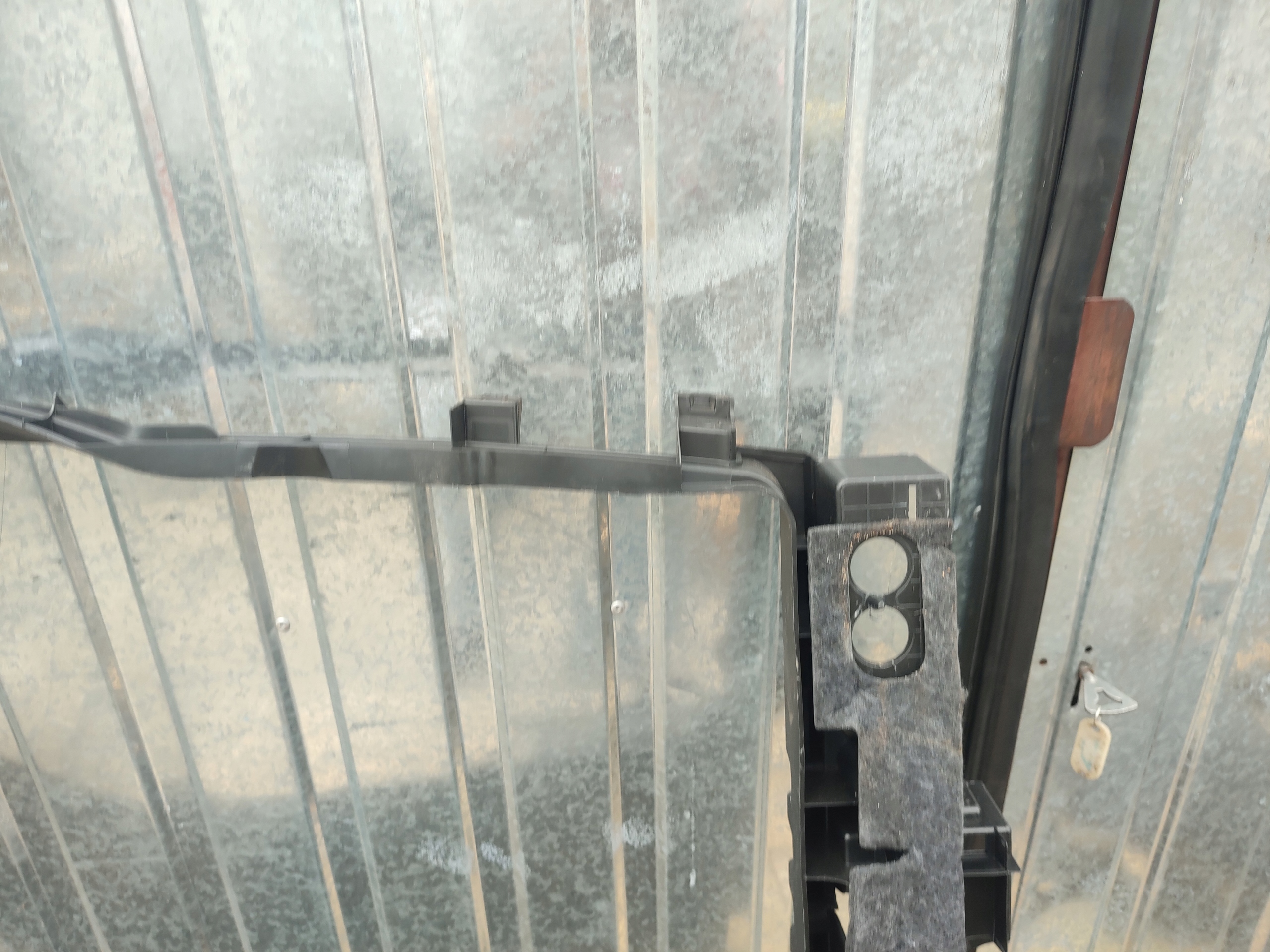floor boot AUDI A6 C6 KOMBI 4F9864797A