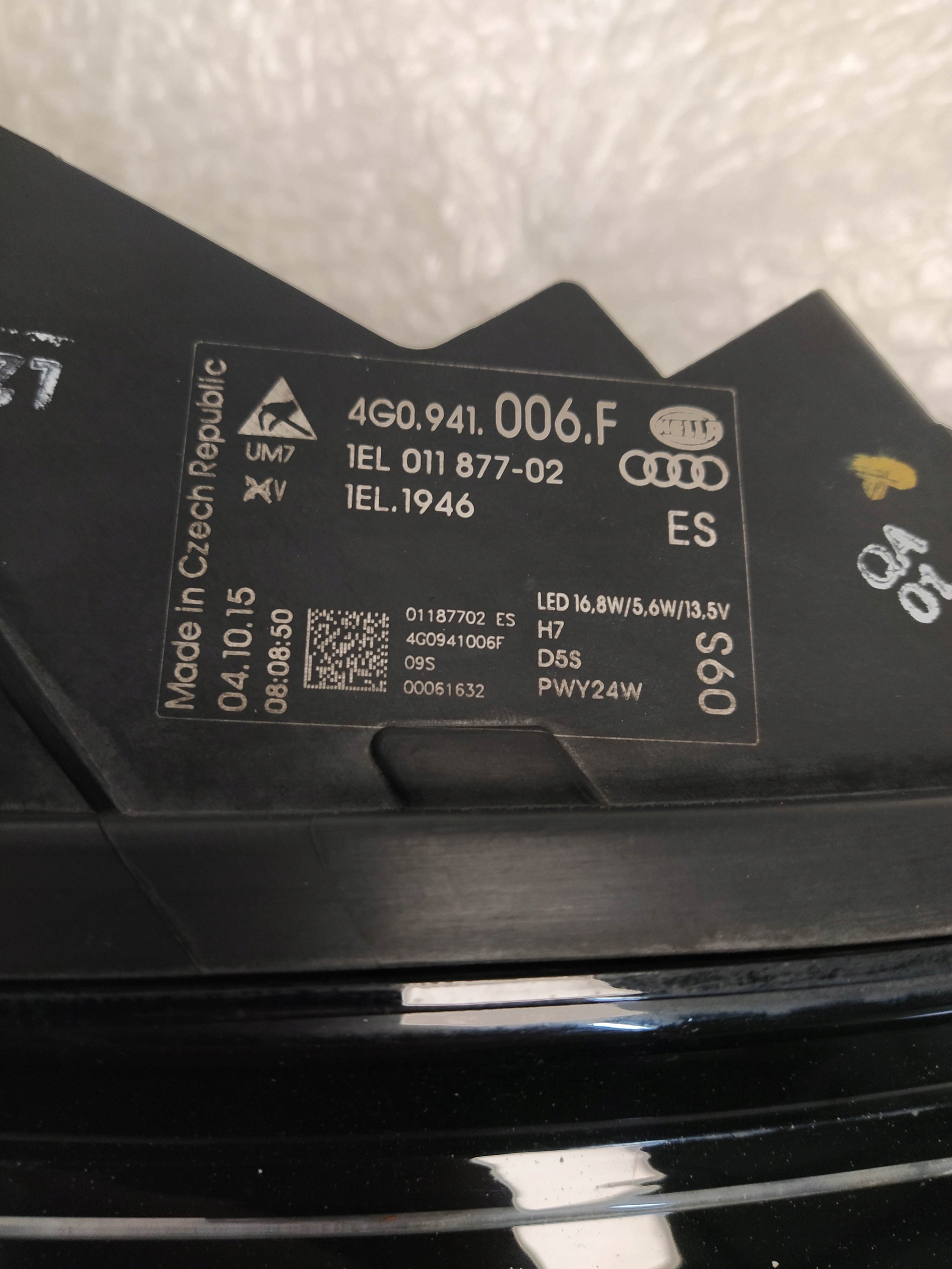 AUDI A6 C7 LIFT REFLEKTOR light front front right BI-XENON